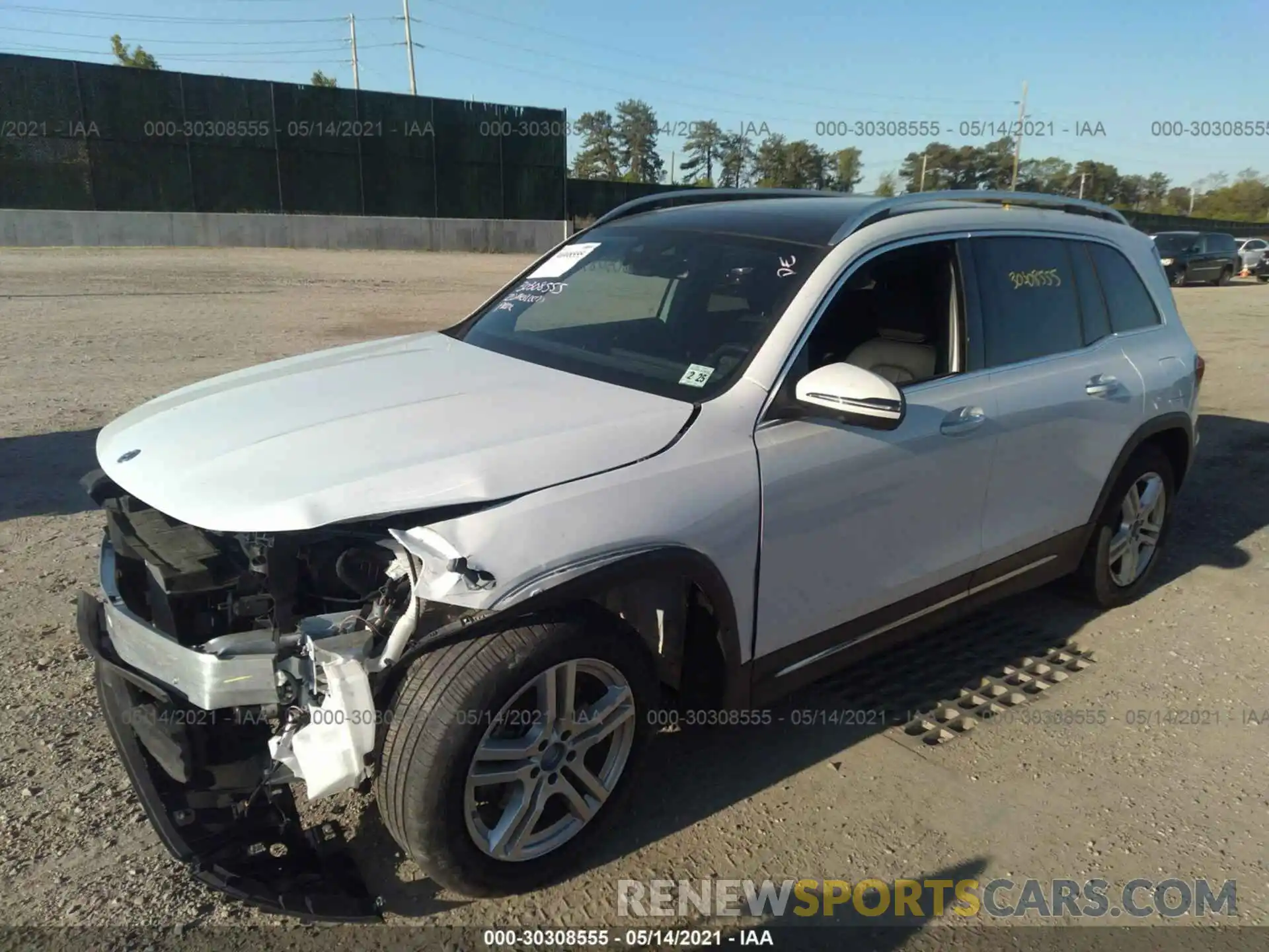 2 Photograph of a damaged car W1N4M4HB5LW018278 MERCEDES-BENZ GLB 2020