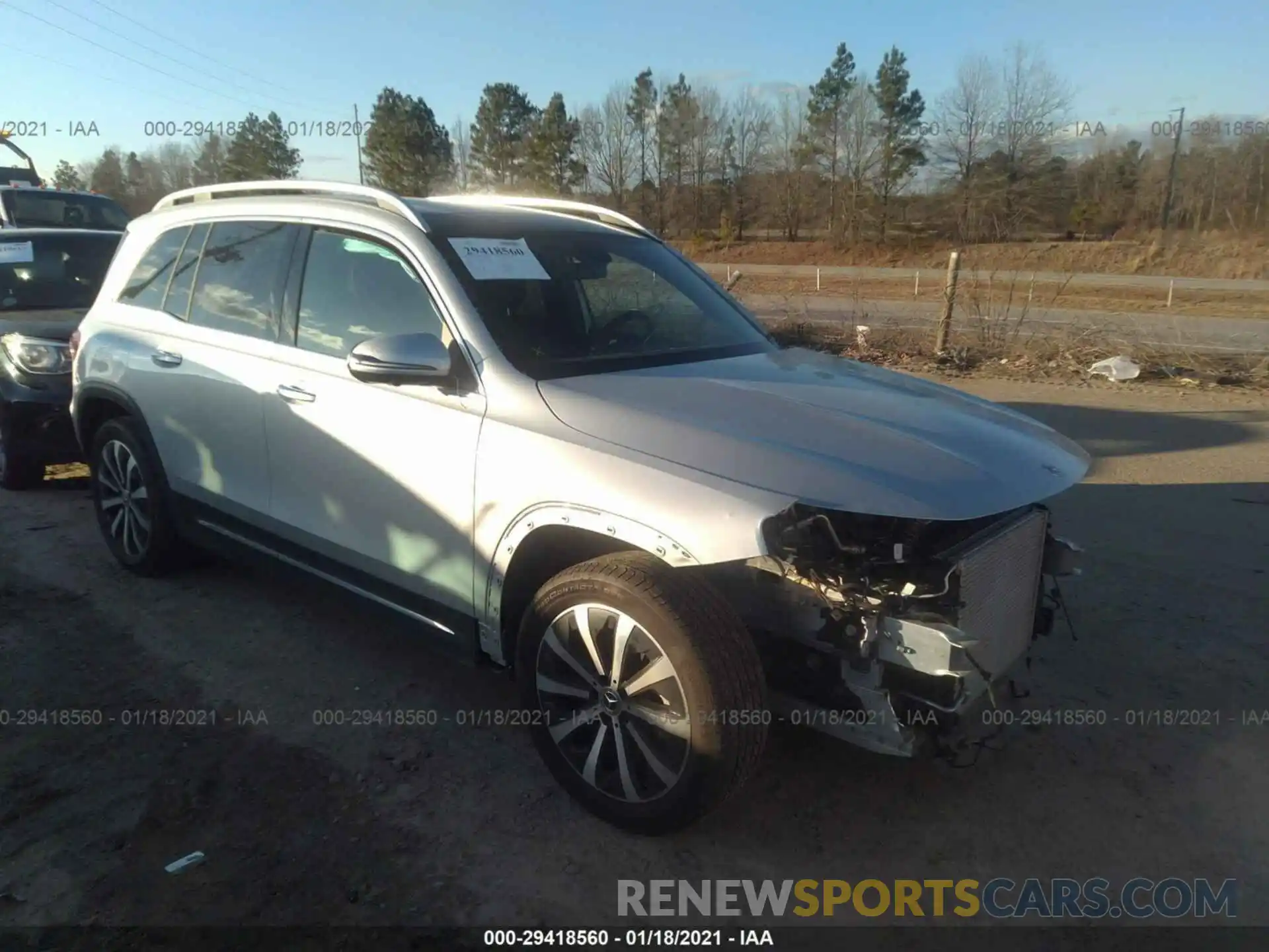 1 Photograph of a damaged car W1N4M4HB5LW034609 MERCEDES-BENZ GLB 2020