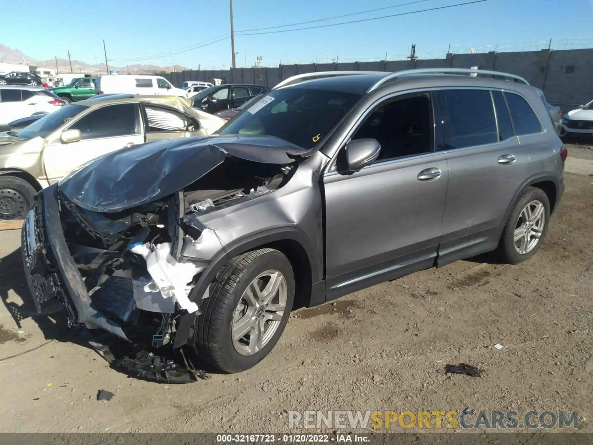 2 Photograph of a damaged car W1N4M4HB9LW069721 MERCEDES-BENZ GLB 2020