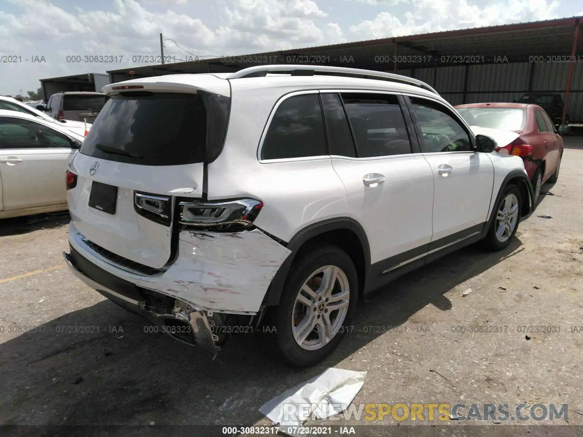 4 Photograph of a damaged car WDC4M4GB1LW001500 MERCEDES-BENZ GLB 2020