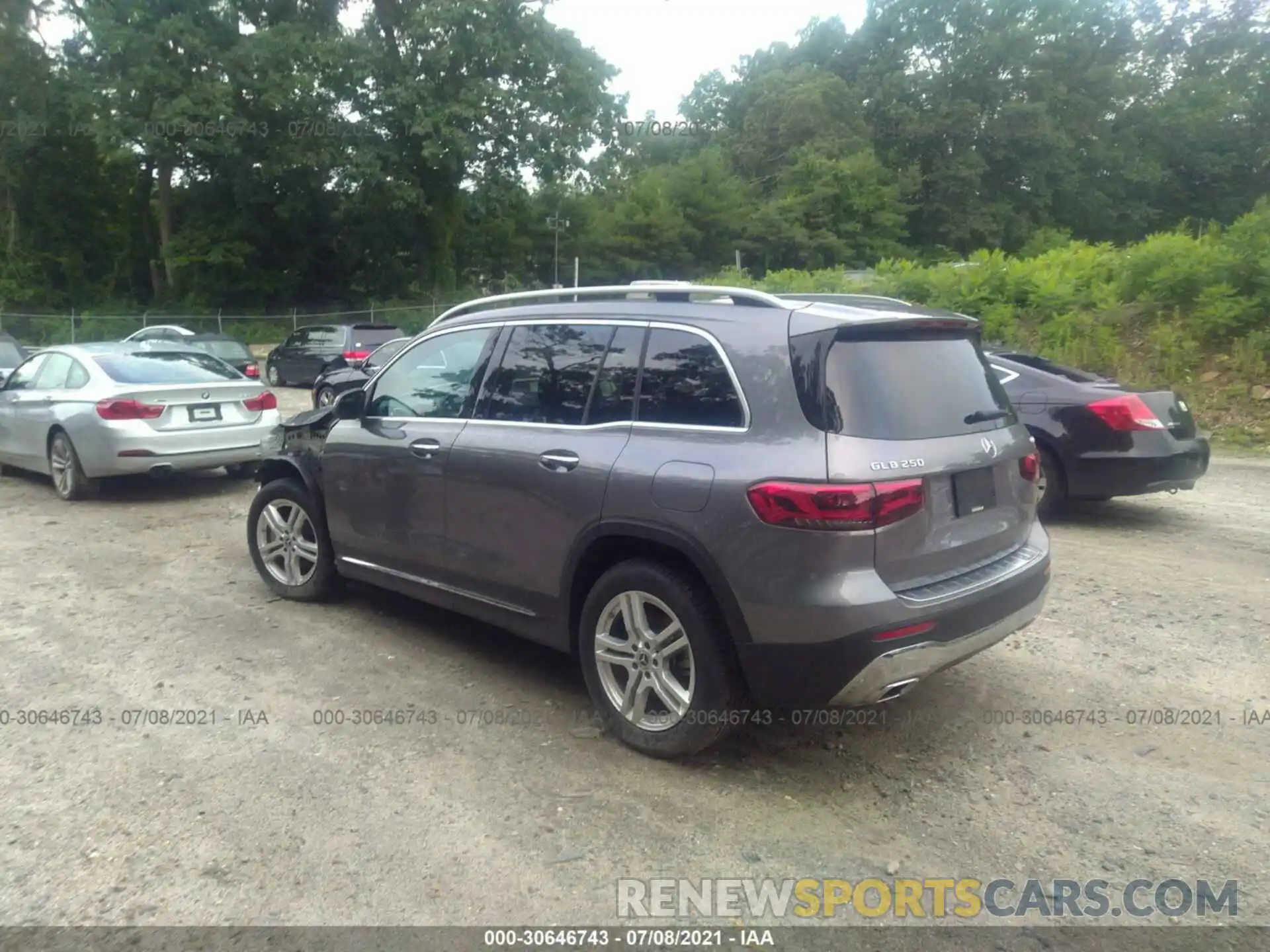 3 Photograph of a damaged car WDC4M4HB0LW006931 MERCEDES-BENZ GLB 2020