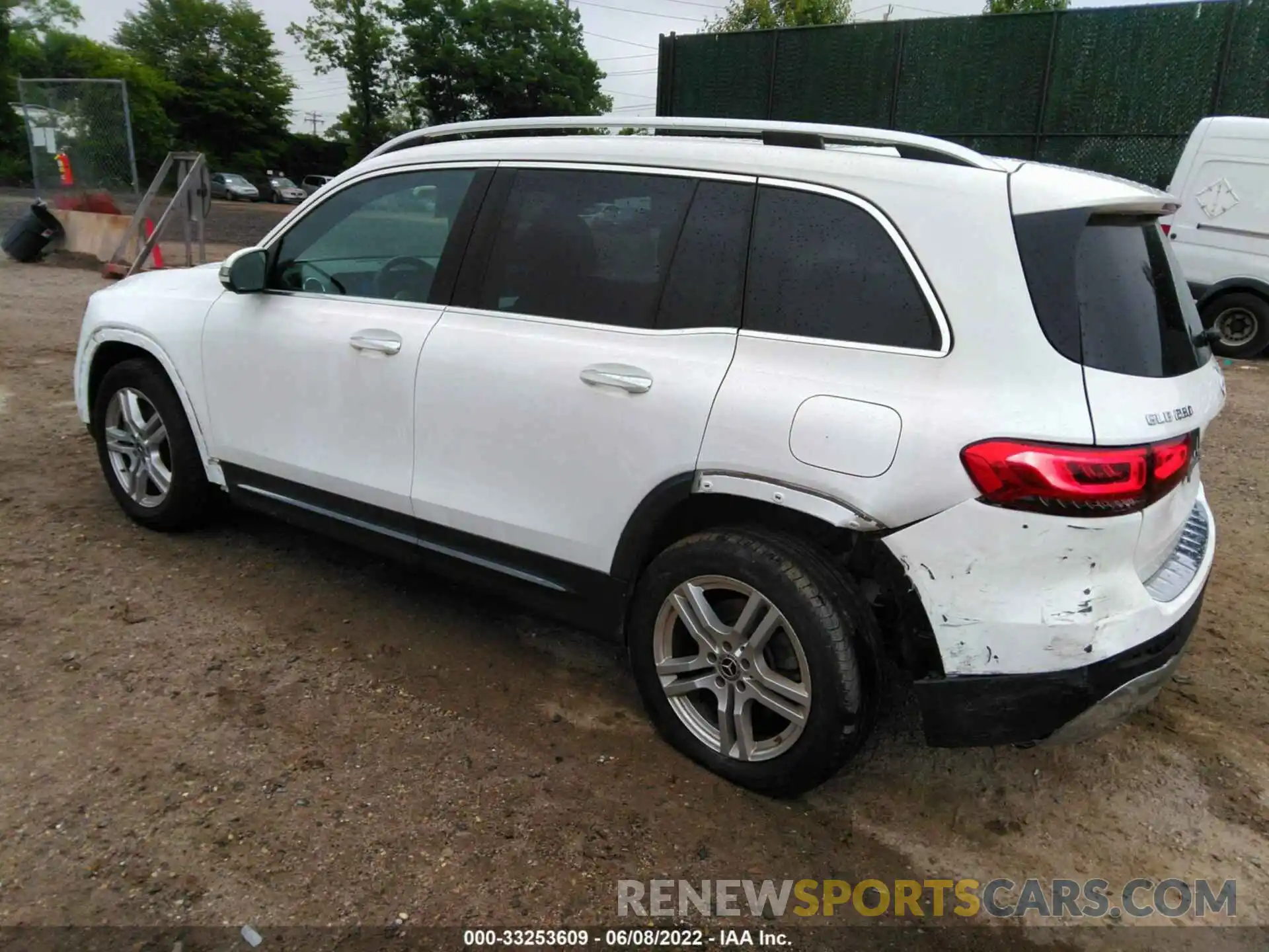 3 Photograph of a damaged car WDC4M4HB8LW007387 MERCEDES-BENZ GLB 2020