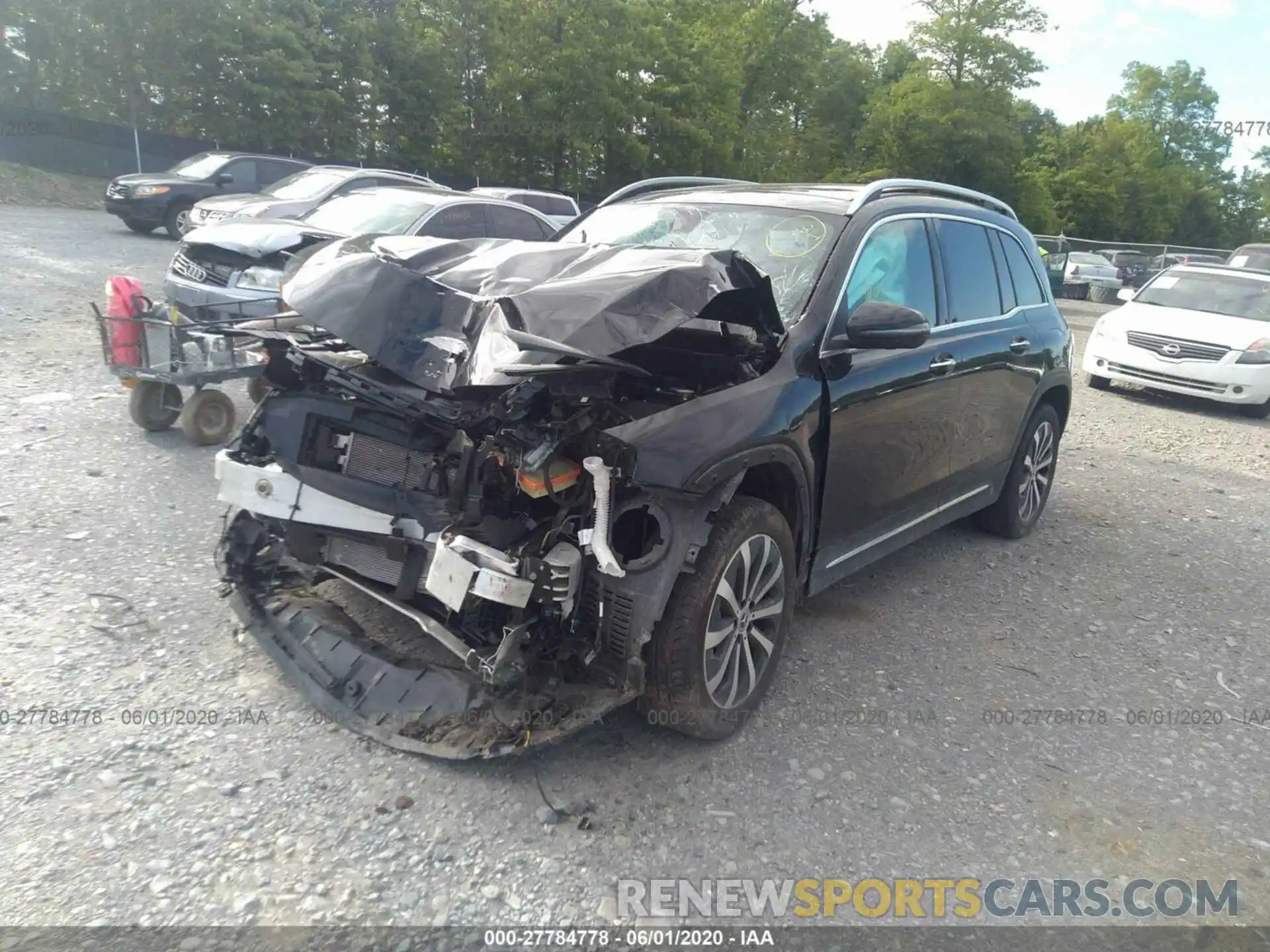 2 Photograph of a damaged car WDC4M4HB8LW009625 MERCEDES-BENZ GLB 2020