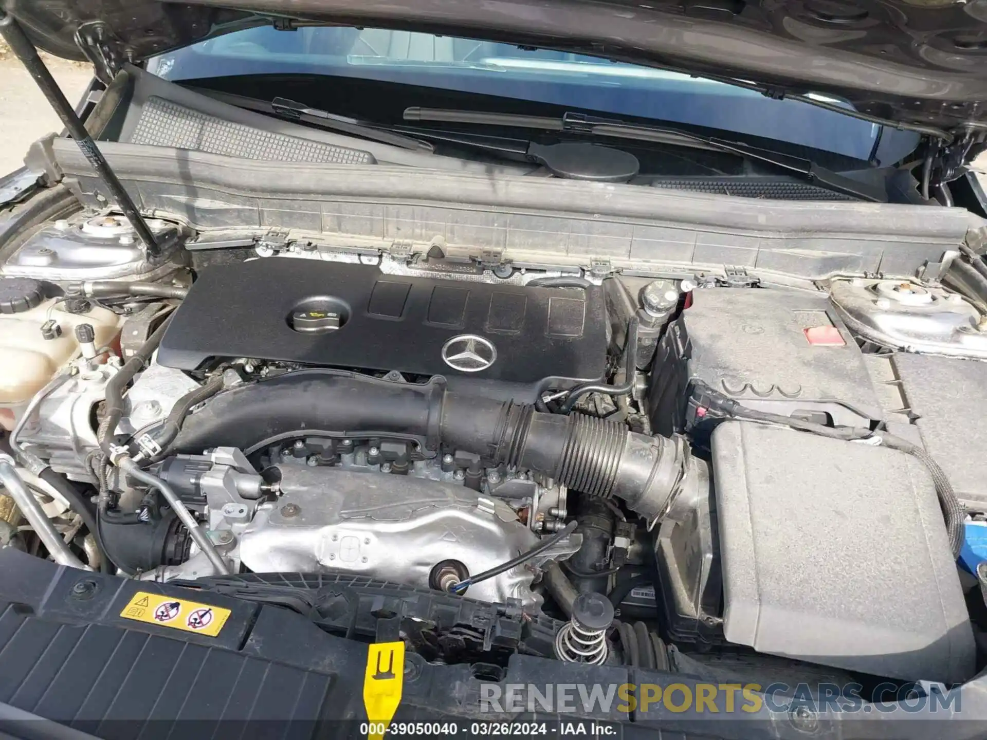 10 Photograph of a damaged car W1N4M4GB0MW125662 MERCEDES-BENZ GLB 2021