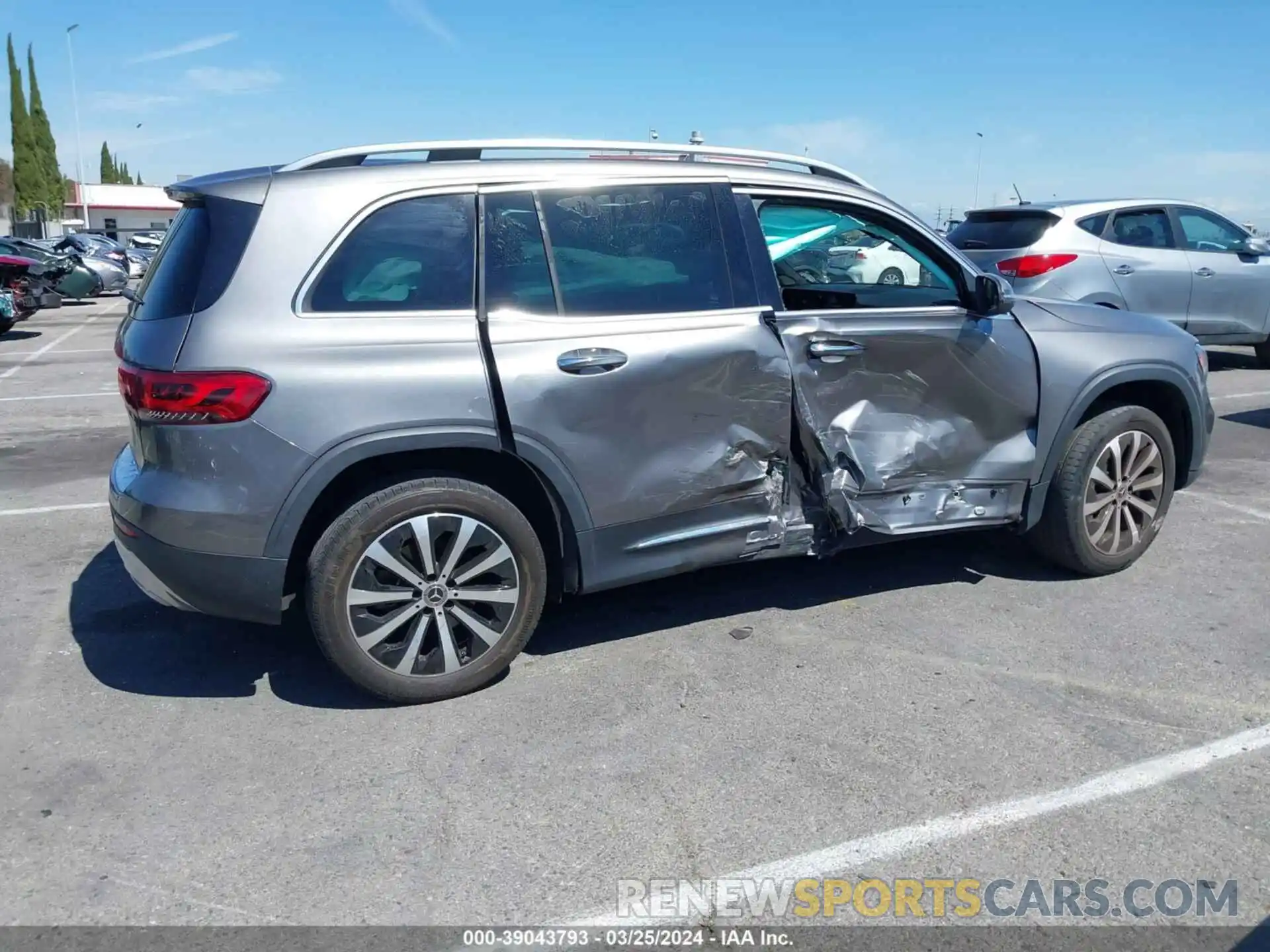 13 Photograph of a damaged car W1N4M4GB0MW138198 MERCEDES-BENZ GLB 2021