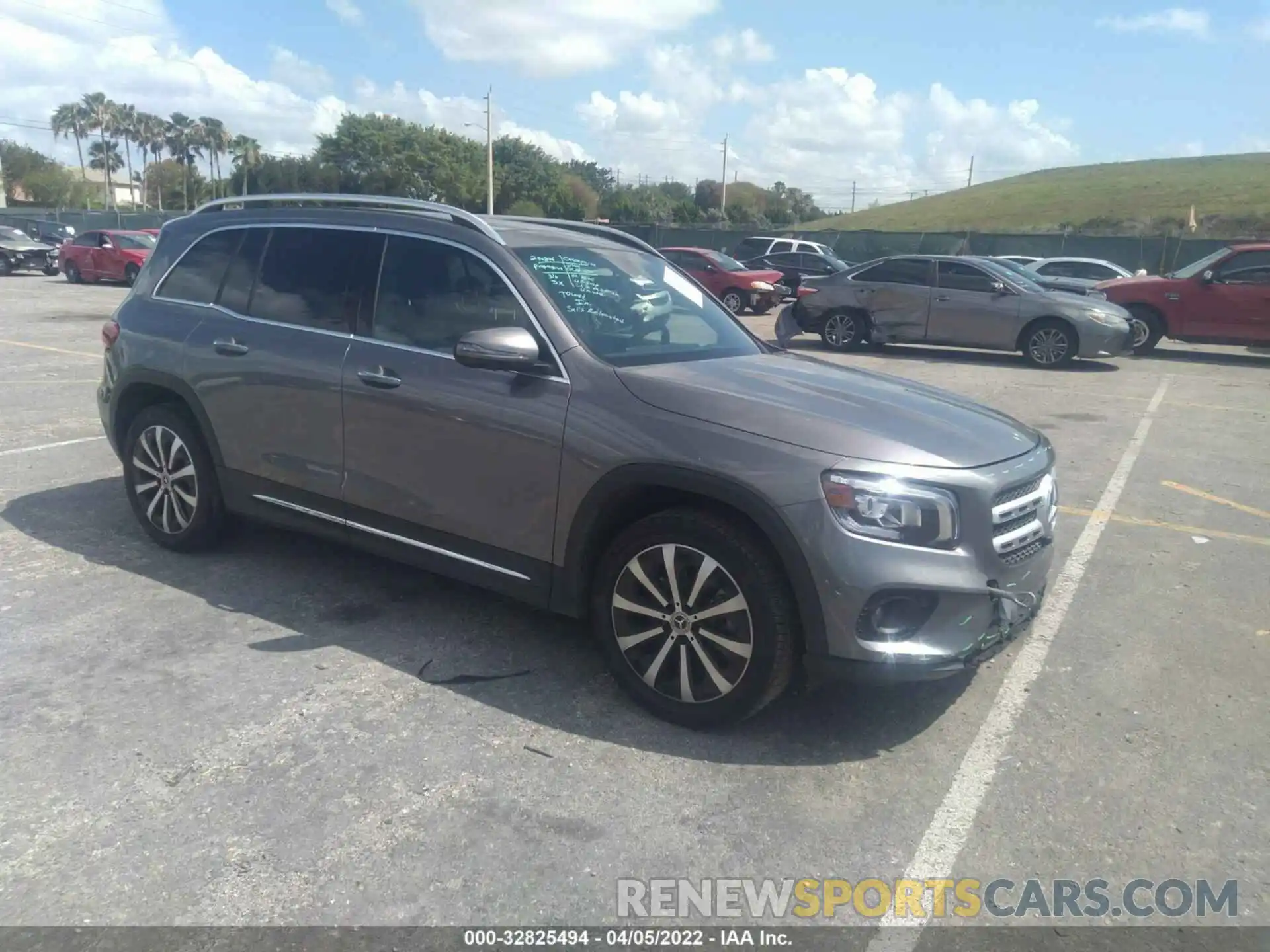 1 Photograph of a damaged car W1N4M4GB2MW098822 MERCEDES-BENZ GLB 2021