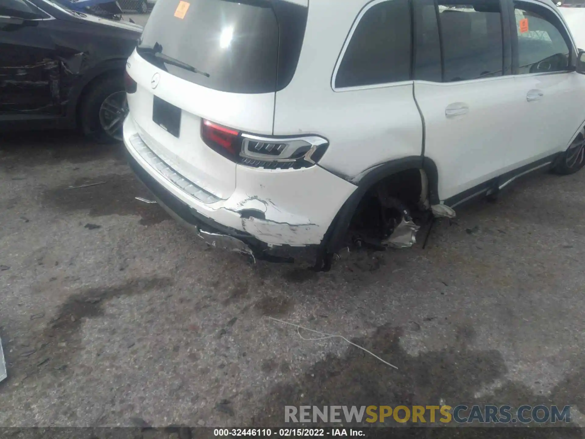 12 Photograph of a damaged car W1N4M4GB3MW092057 MERCEDES-BENZ GLB 2021