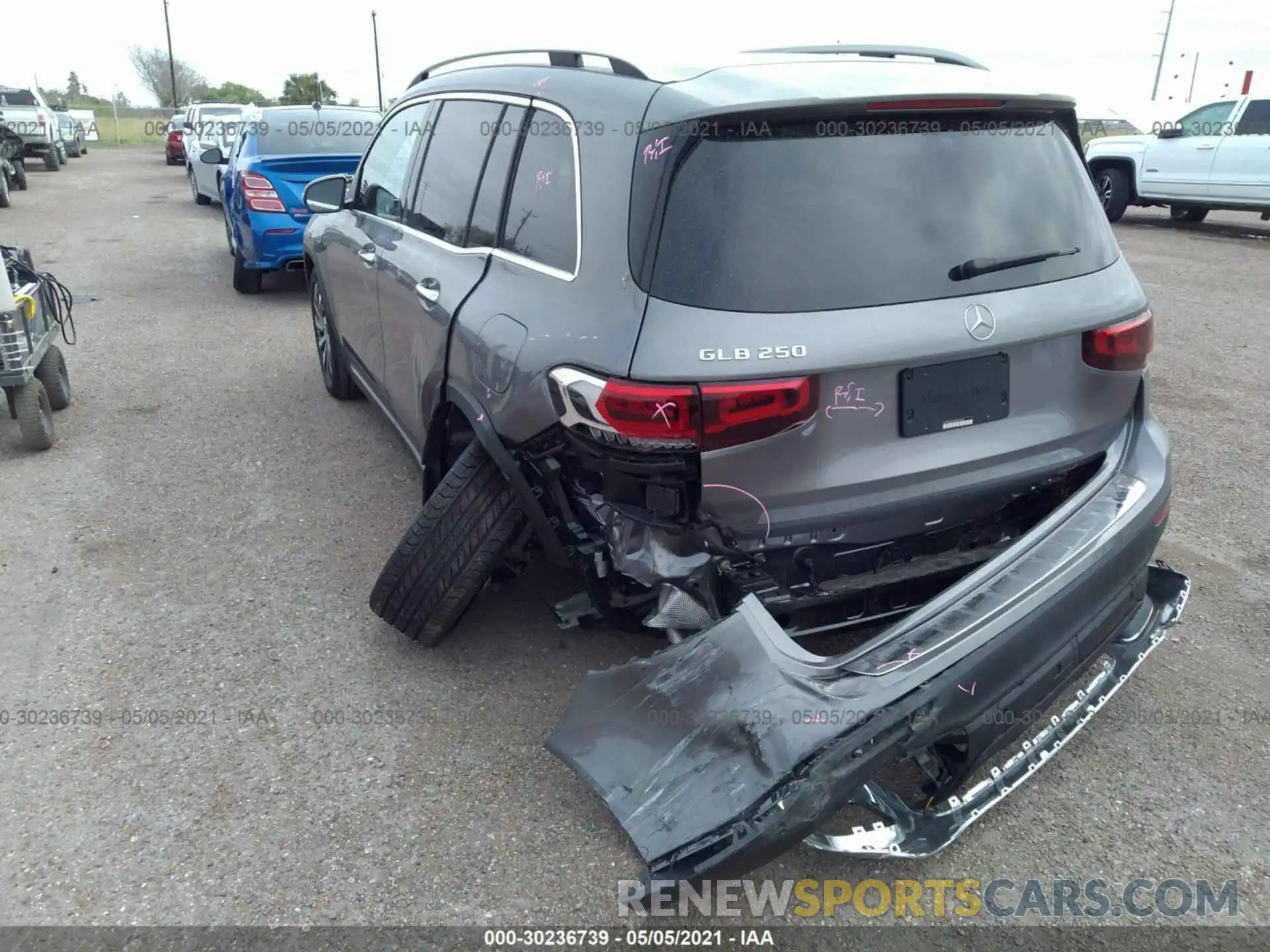 6 Photograph of a damaged car W1N4M4GB4MW090544 MERCEDES-BENZ GLB 2021