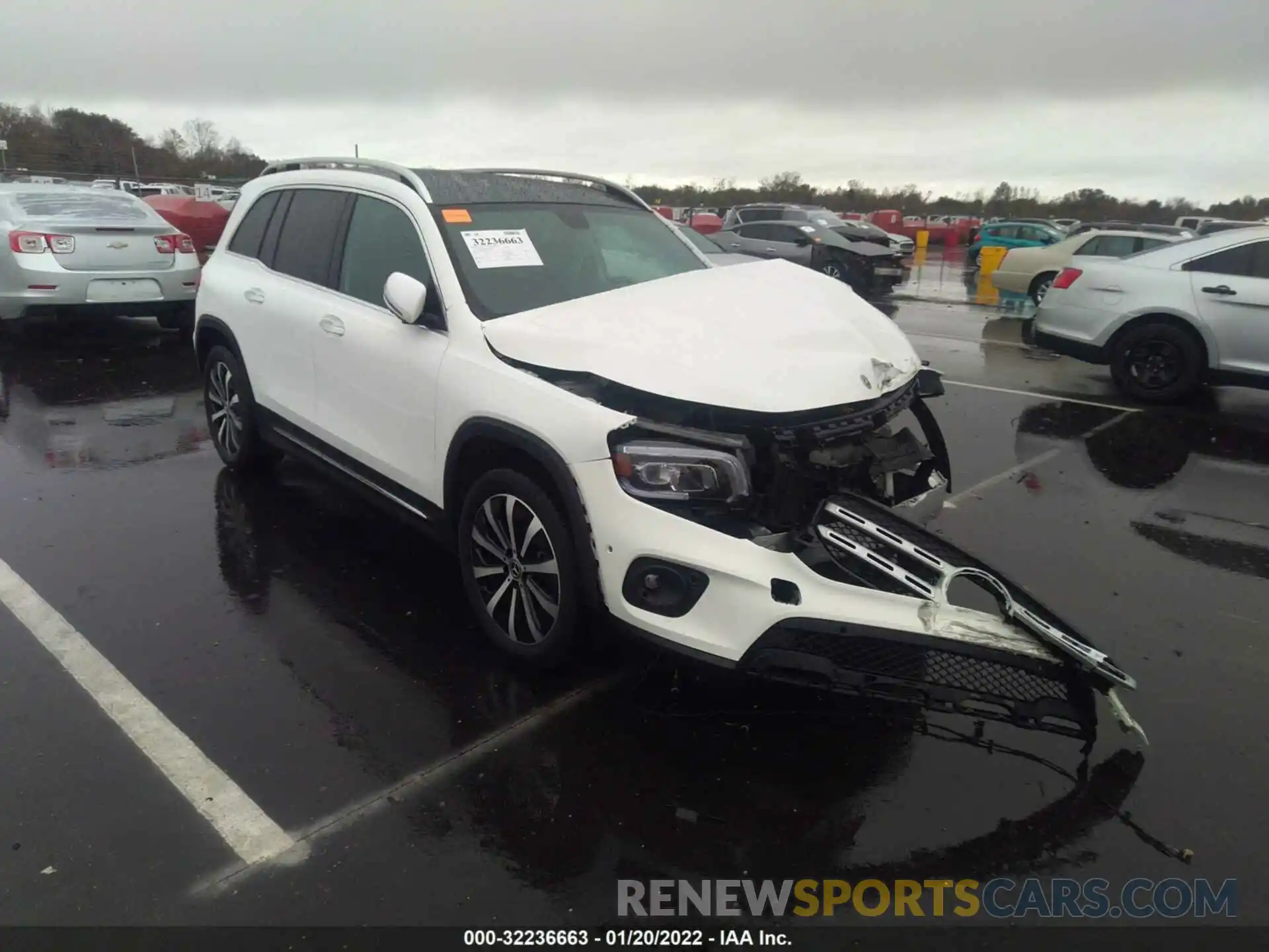 1 Photograph of a damaged car W1N4M4GB4MW123283 MERCEDES-BENZ GLB 2021