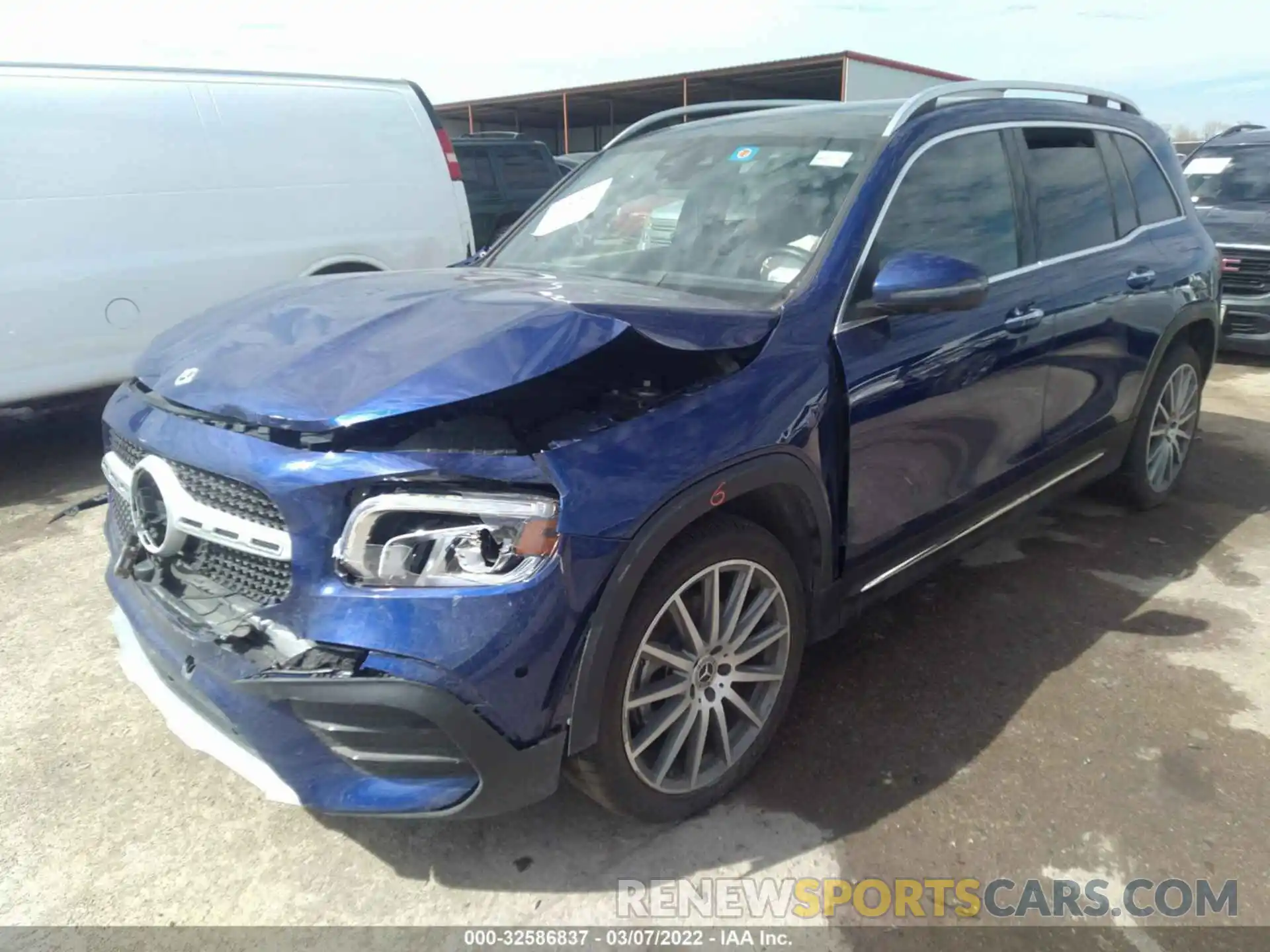 2 Photograph of a damaged car W1N4M4GB6MW104749 MERCEDES-BENZ GLB 2021