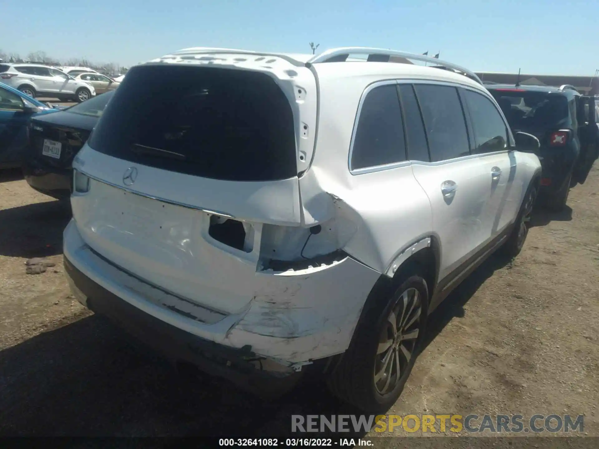 3 Photograph of a damaged car W1N4M4GB8MW110147 MERCEDES-BENZ GLB 2021