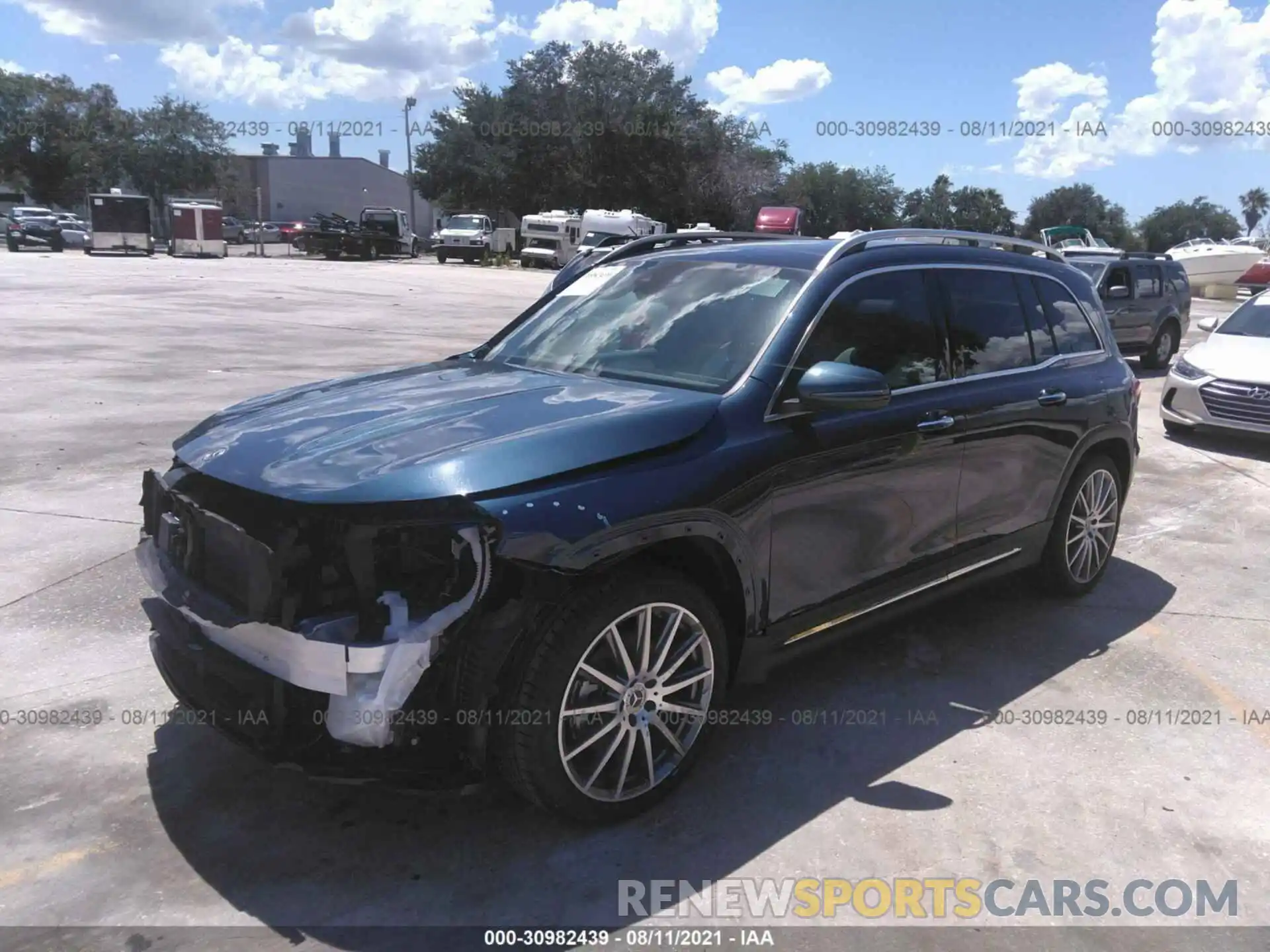 2 Photograph of a damaged car W1N4M4HB0MW106608 MERCEDES-BENZ GLB 2021