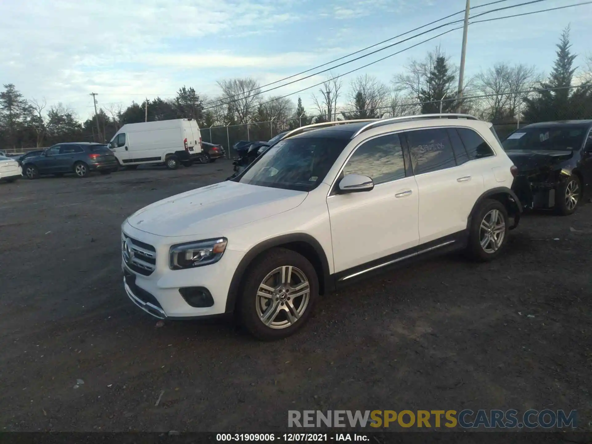 2 Photograph of a damaged car W1N4M4HB4MW092454 MERCEDES-BENZ GLB 2021