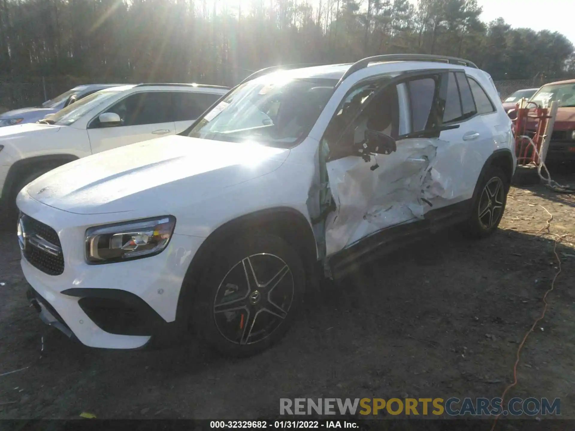 2 Photograph of a damaged car W1N4M4HB4MW107700 MERCEDES-BENZ GLB 2021