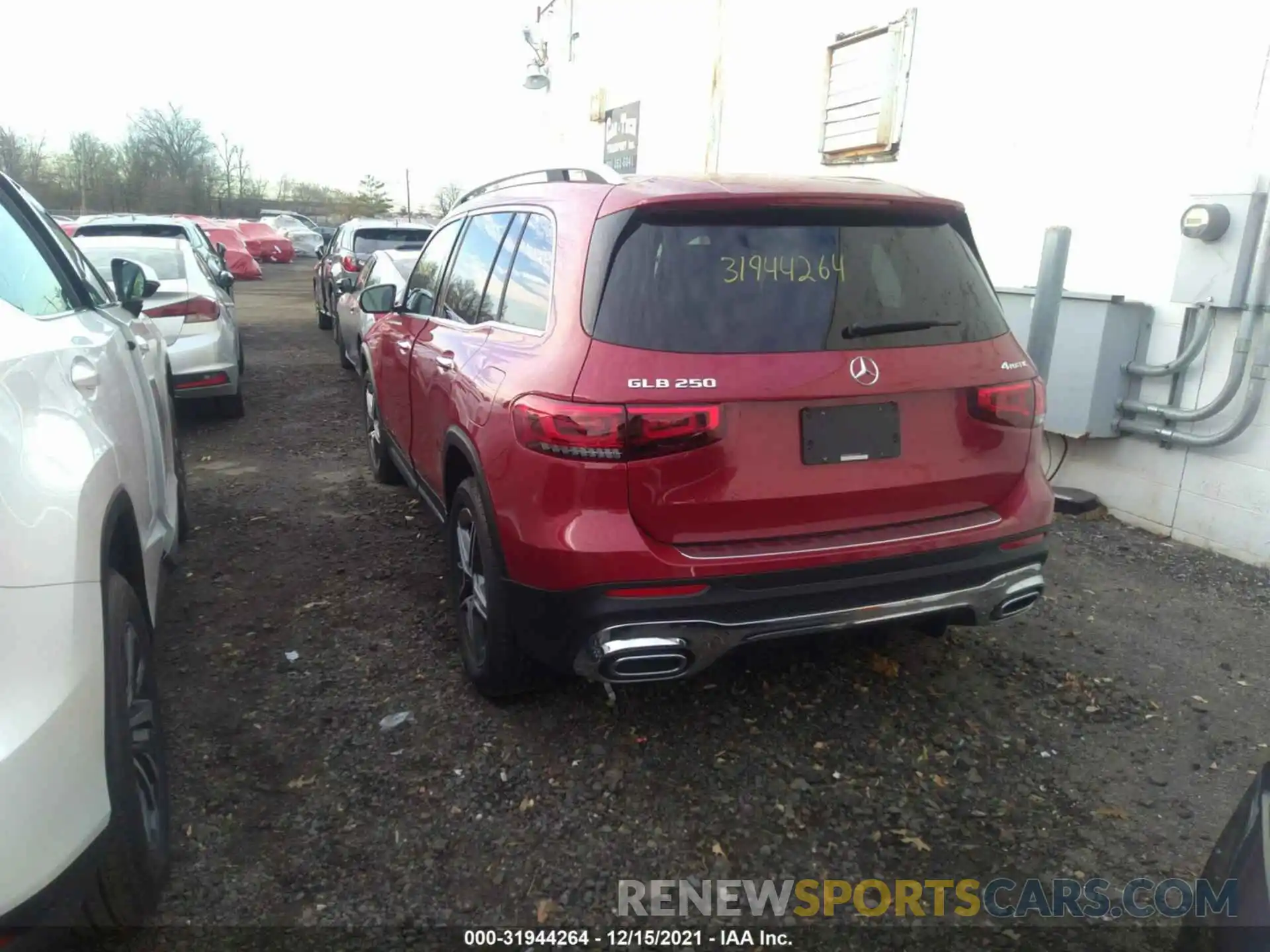 3 Photograph of a damaged car W1N4M4HB5MW123095 MERCEDES-BENZ GLB 2021