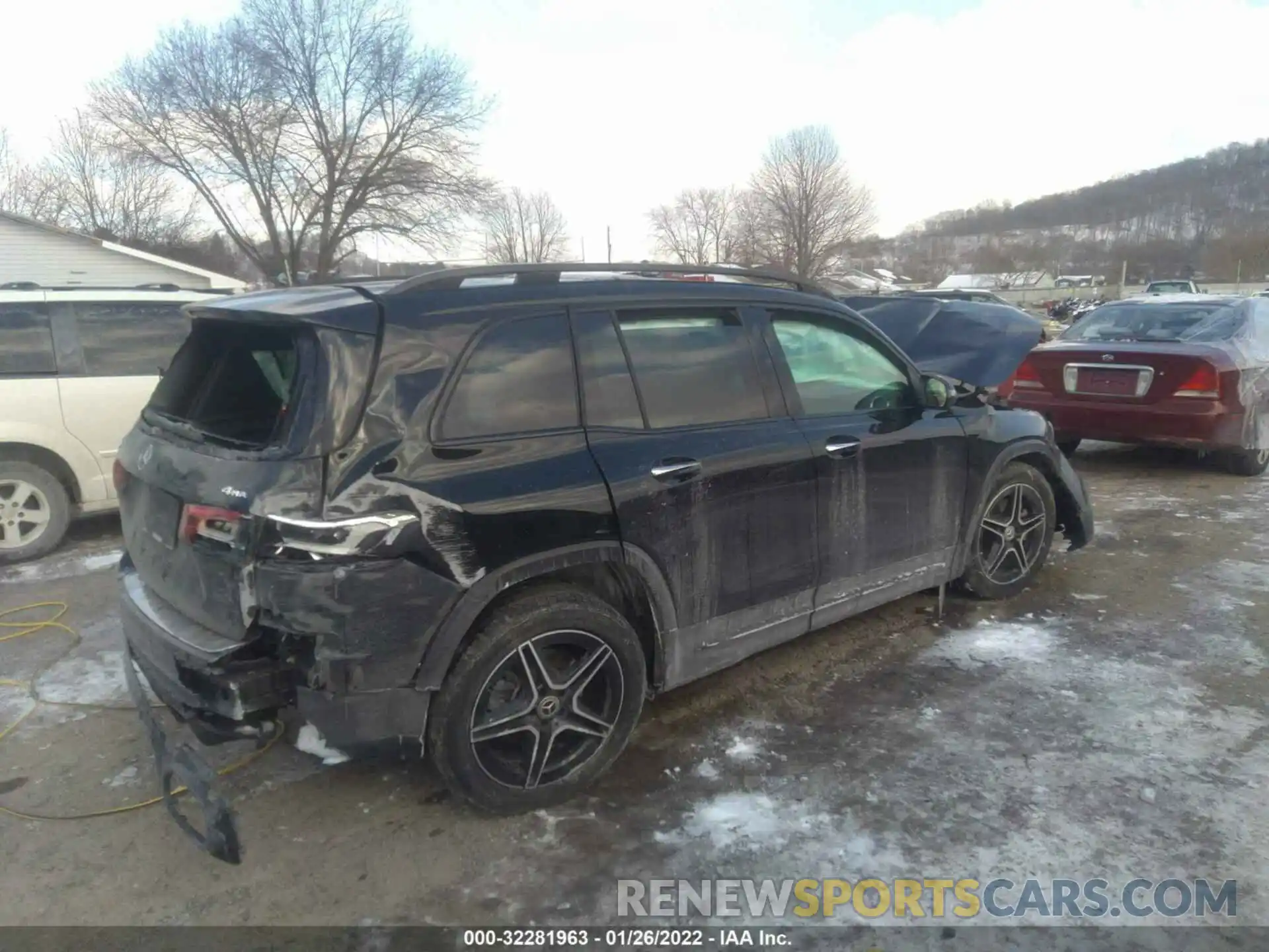 4 Photograph of a damaged car W1N4M4HB8MW102614 MERCEDES-BENZ GLB 2021