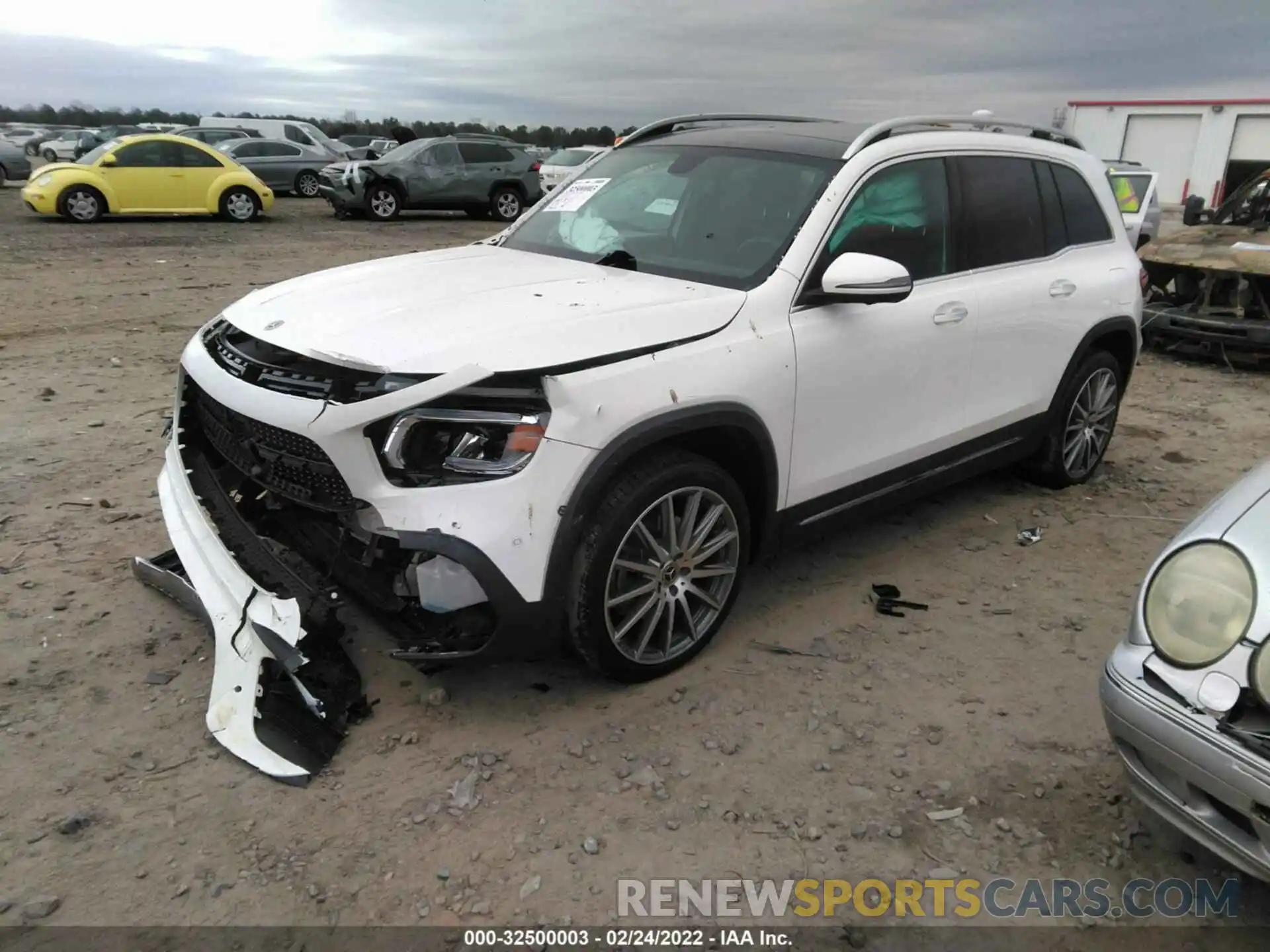 2 Photograph of a damaged car W1N4M4HB8MW134656 MERCEDES-BENZ GLB 2021