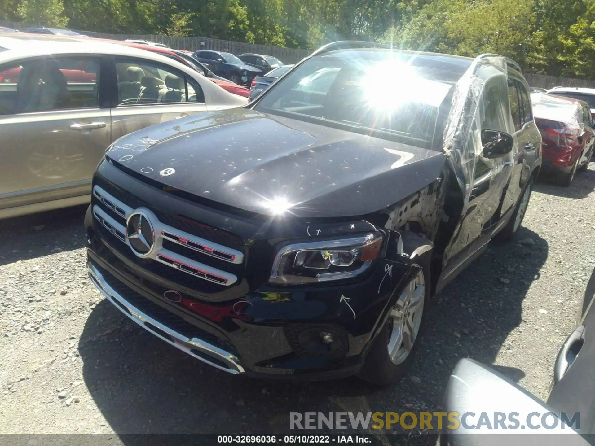 2 Photograph of a damaged car W1N4M4HBXMW115963 MERCEDES-BENZ GLB 2021