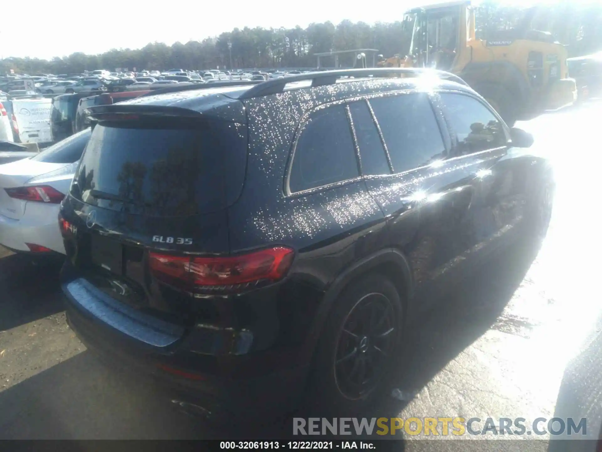 4 Photograph of a damaged car W1N4M5BB3MW118685 MERCEDES-BENZ GLB 2021