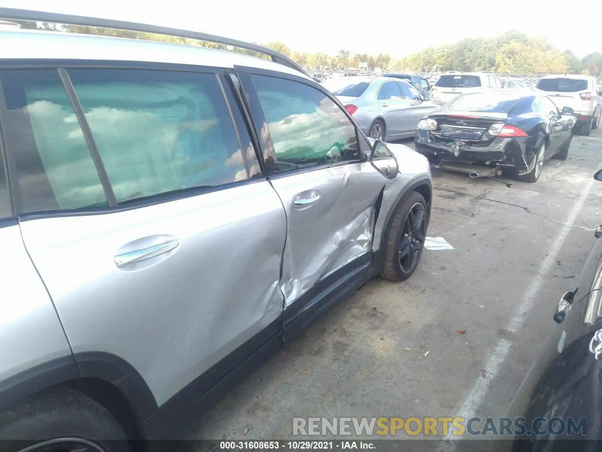 6 Photograph of a damaged car W1N4M5BB4MW136273 MERCEDES-BENZ GLB 2021