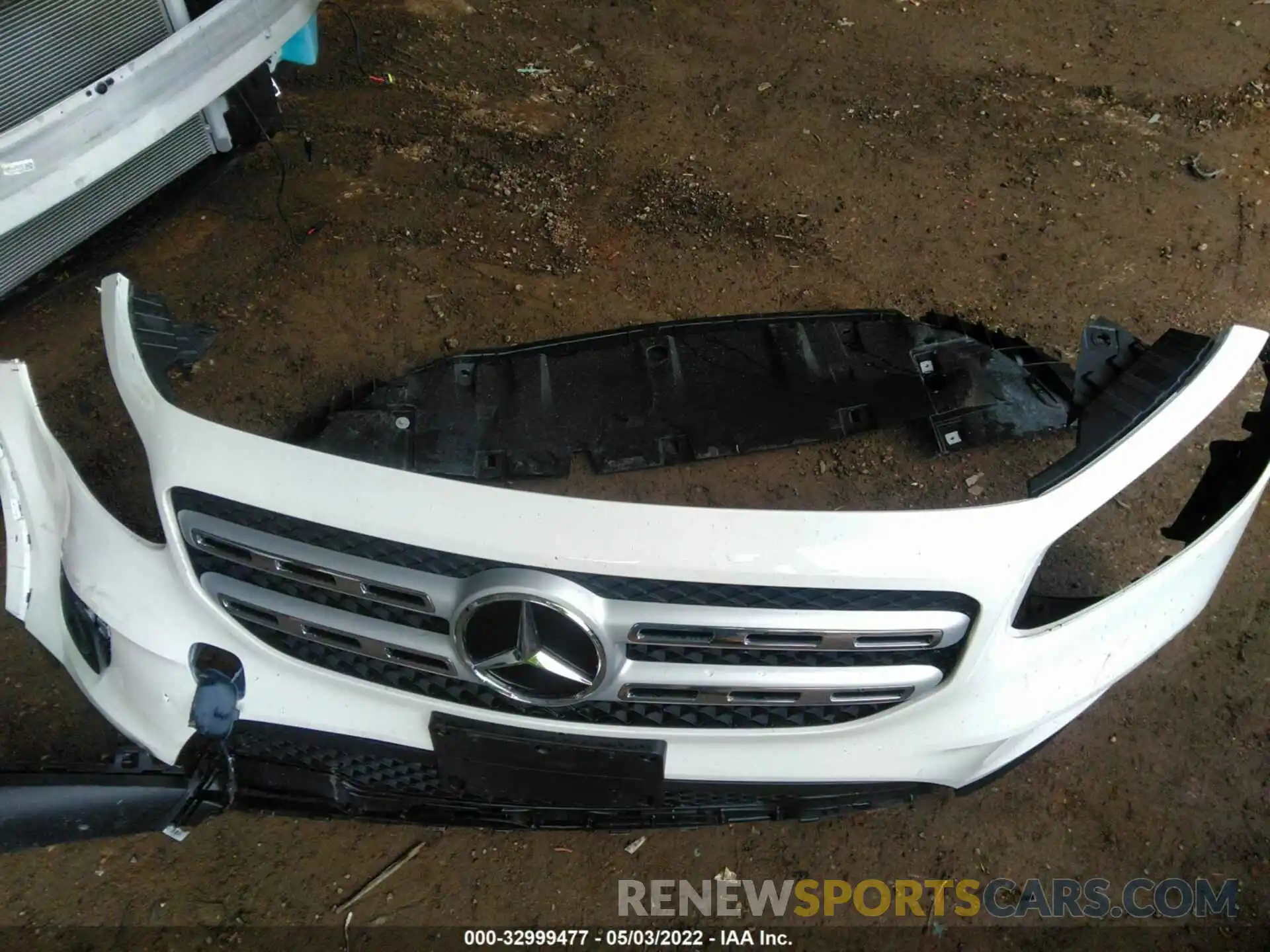 12 Photograph of a damaged car W1N4M4GB9NW169192 MERCEDES-BENZ GLB 2022