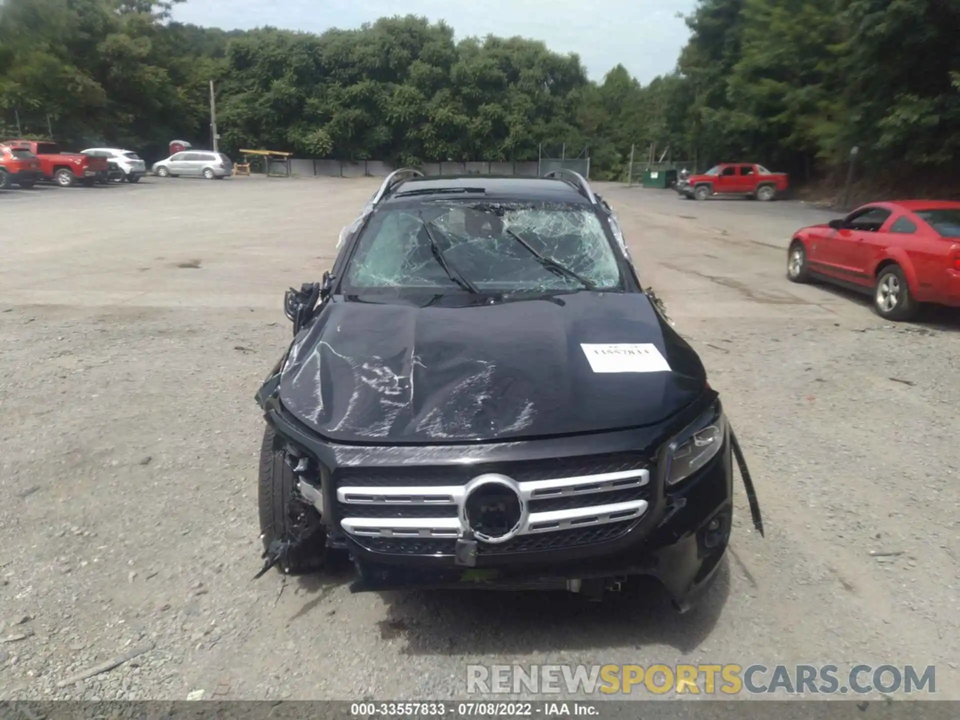 6 Photograph of a damaged car W1N4M4HB1NW208419 MERCEDES-BENZ GLB 2022