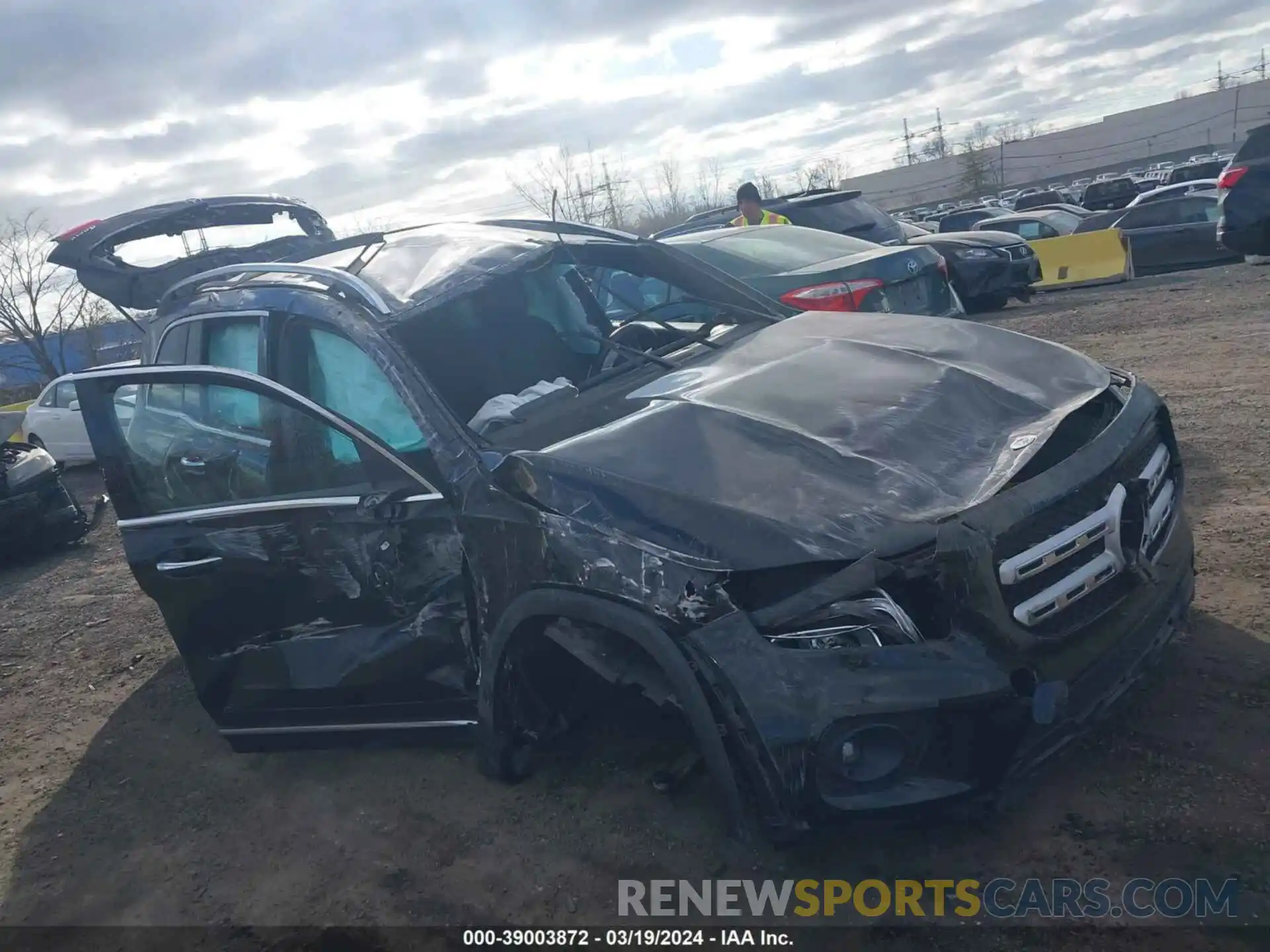 1 Photograph of a damaged car W1N4M4HB5NW185209 MERCEDES-BENZ GLB 2022