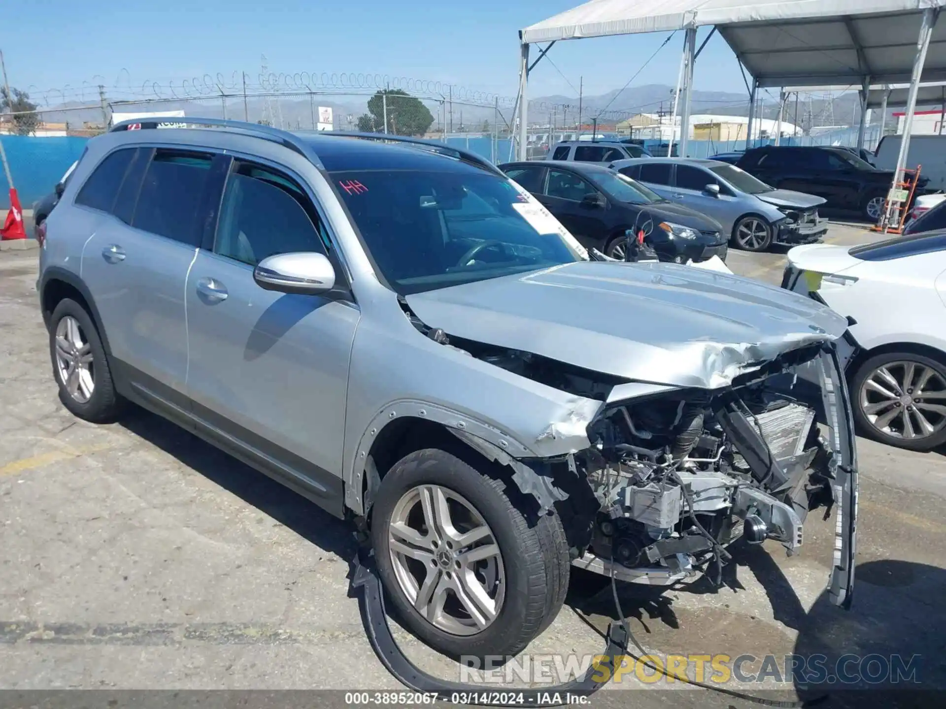 1 Photograph of a damaged car W1N4M4GBXLW033876 MERCEDES-BENZ GLB 250 2020