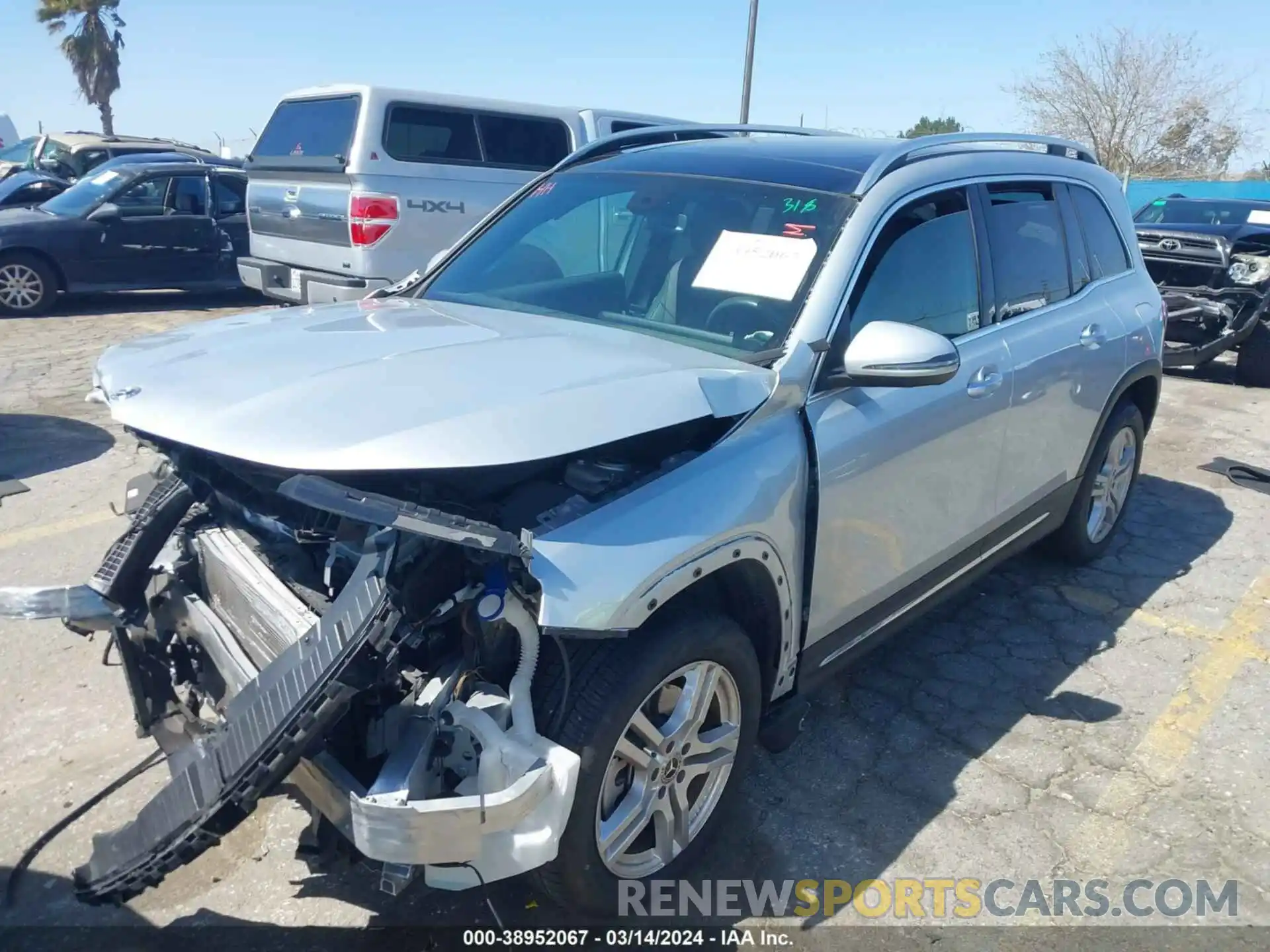 2 Photograph of a damaged car W1N4M4GBXLW033876 MERCEDES-BENZ GLB 250 2020