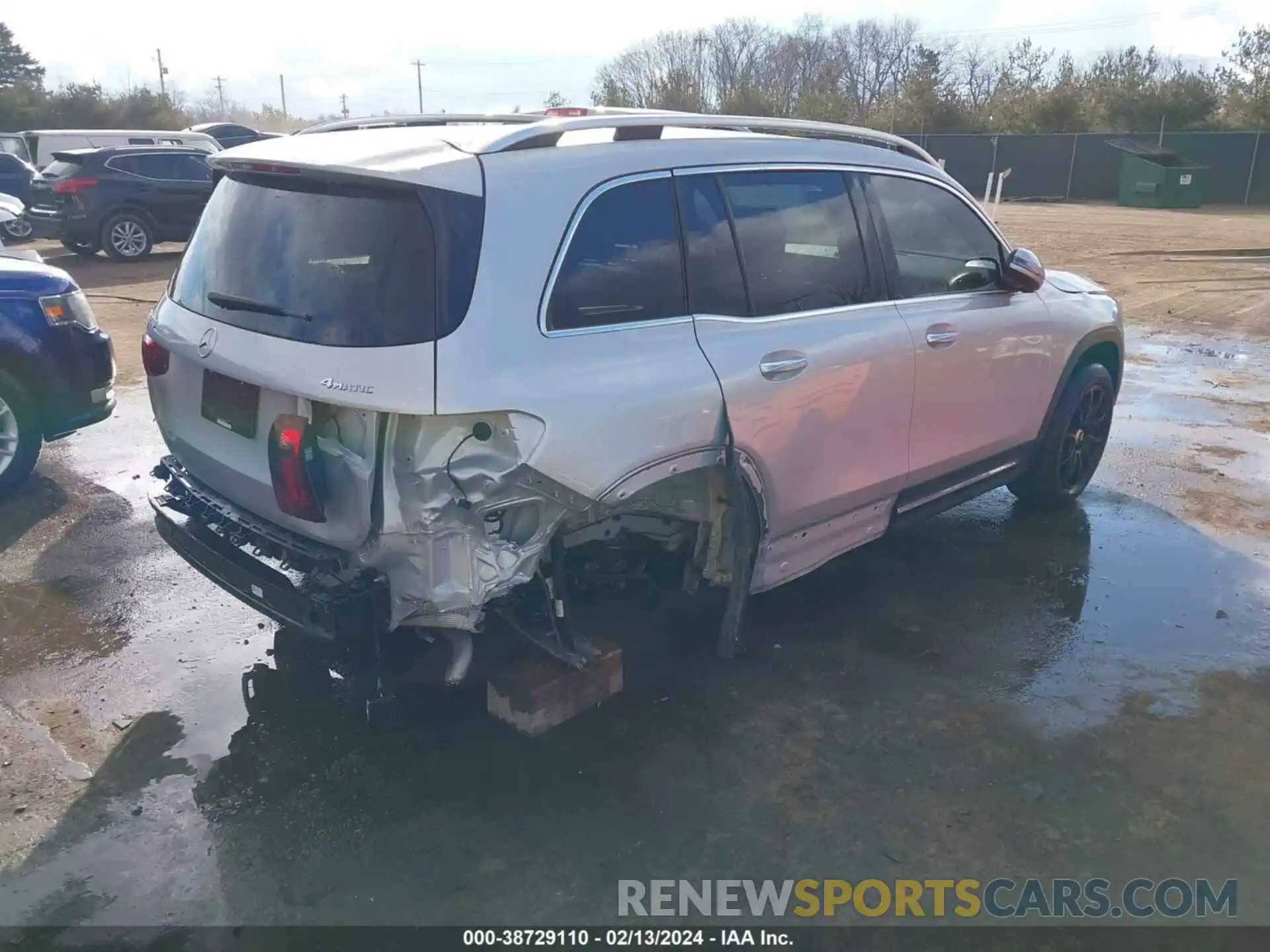 4 Photograph of a damaged car W1N4M4HB3LW049772 MERCEDES-BENZ GLB 250 2020