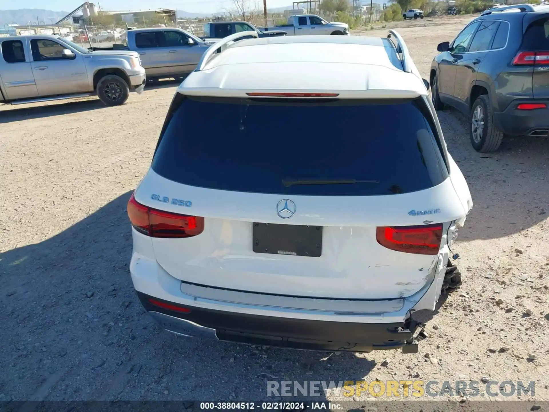 16 Photograph of a damaged car W1N4M4HB6LW027118 MERCEDES-BENZ GLB 250 2020