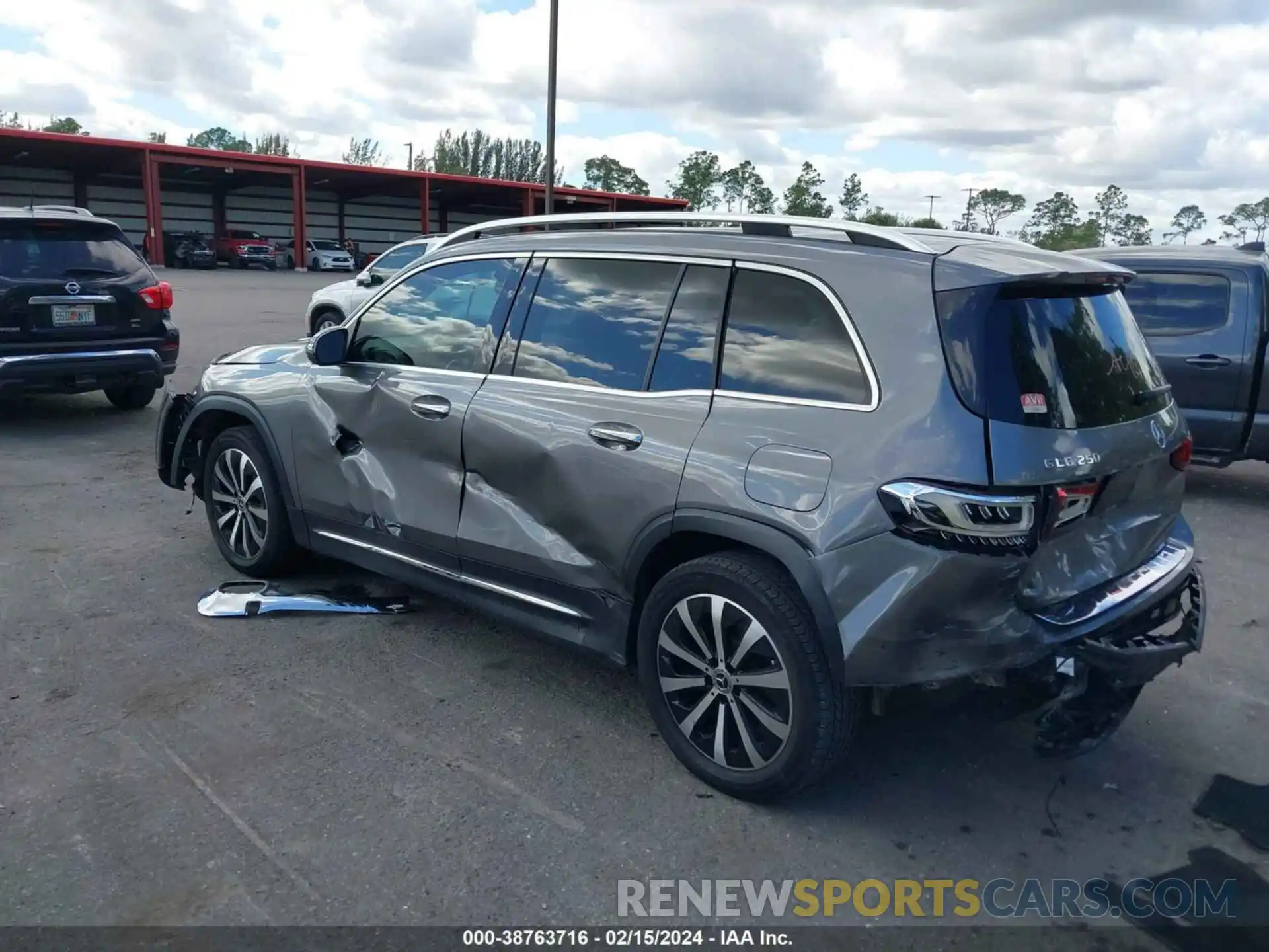 3 Photograph of a damaged car W1N4M4GB5MW125012 MERCEDES-BENZ GLB 250 2021