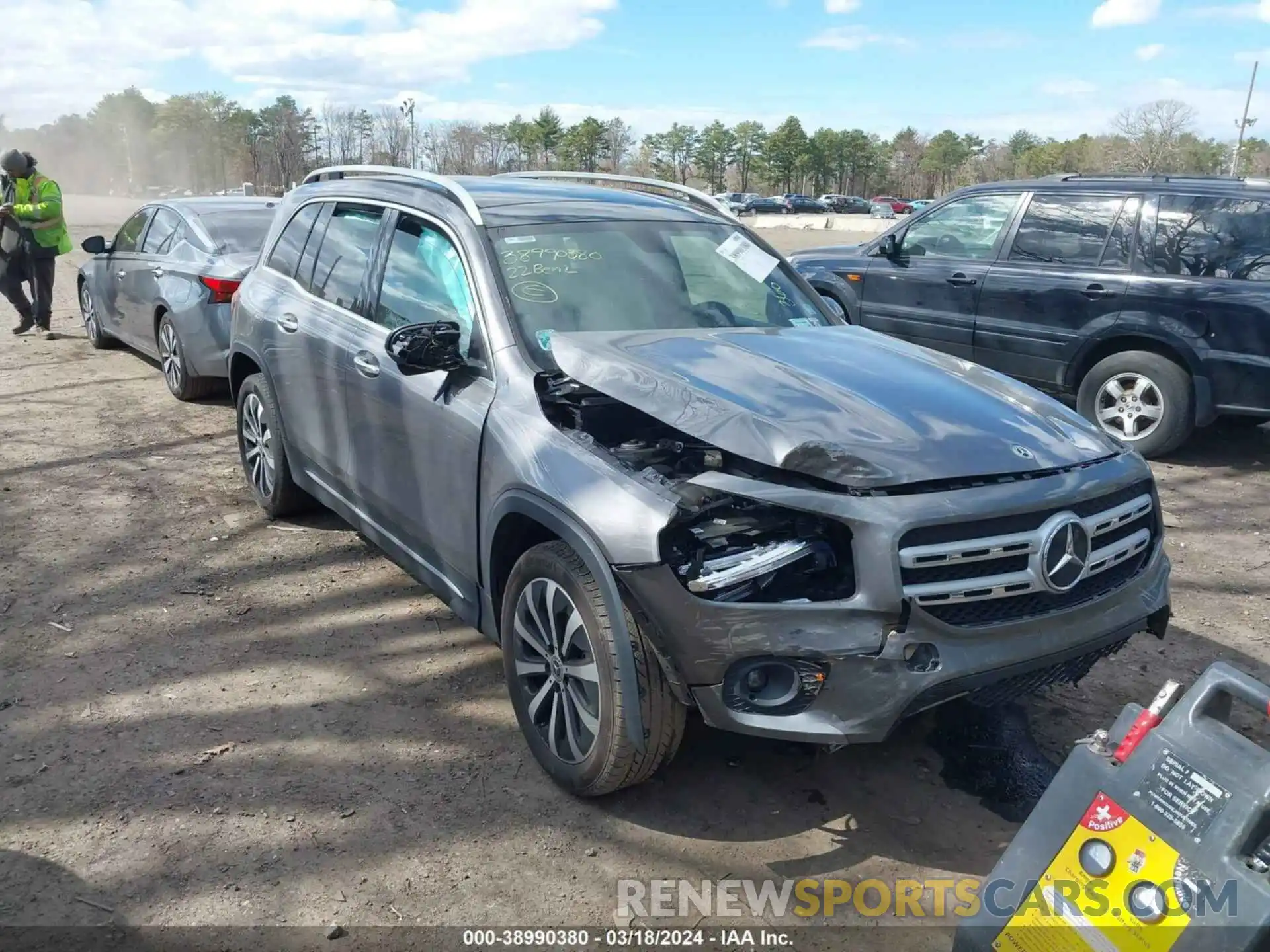 1 Photograph of a damaged car W1N4M4HB0NW181486 MERCEDES-BENZ GLB 250 2022