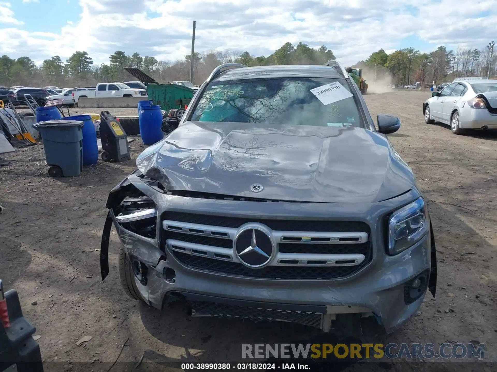 12 Photograph of a damaged car W1N4M4HB0NW181486 MERCEDES-BENZ GLB 250 2022