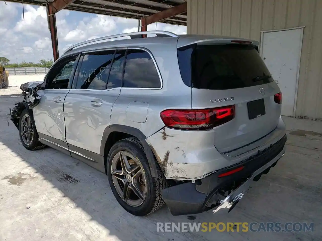 3 Photograph of a damaged car W1N4M4GB1LW016156 MERCEDES-BENZ GLB-CLASS 2020