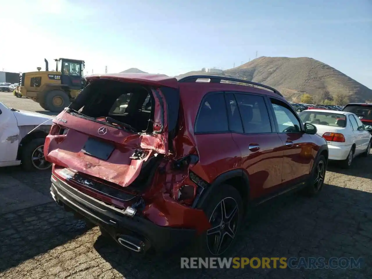 4 Photograph of a damaged car W1N4M4GB1LW033006 MERCEDES-BENZ GLB-CLASS 2020