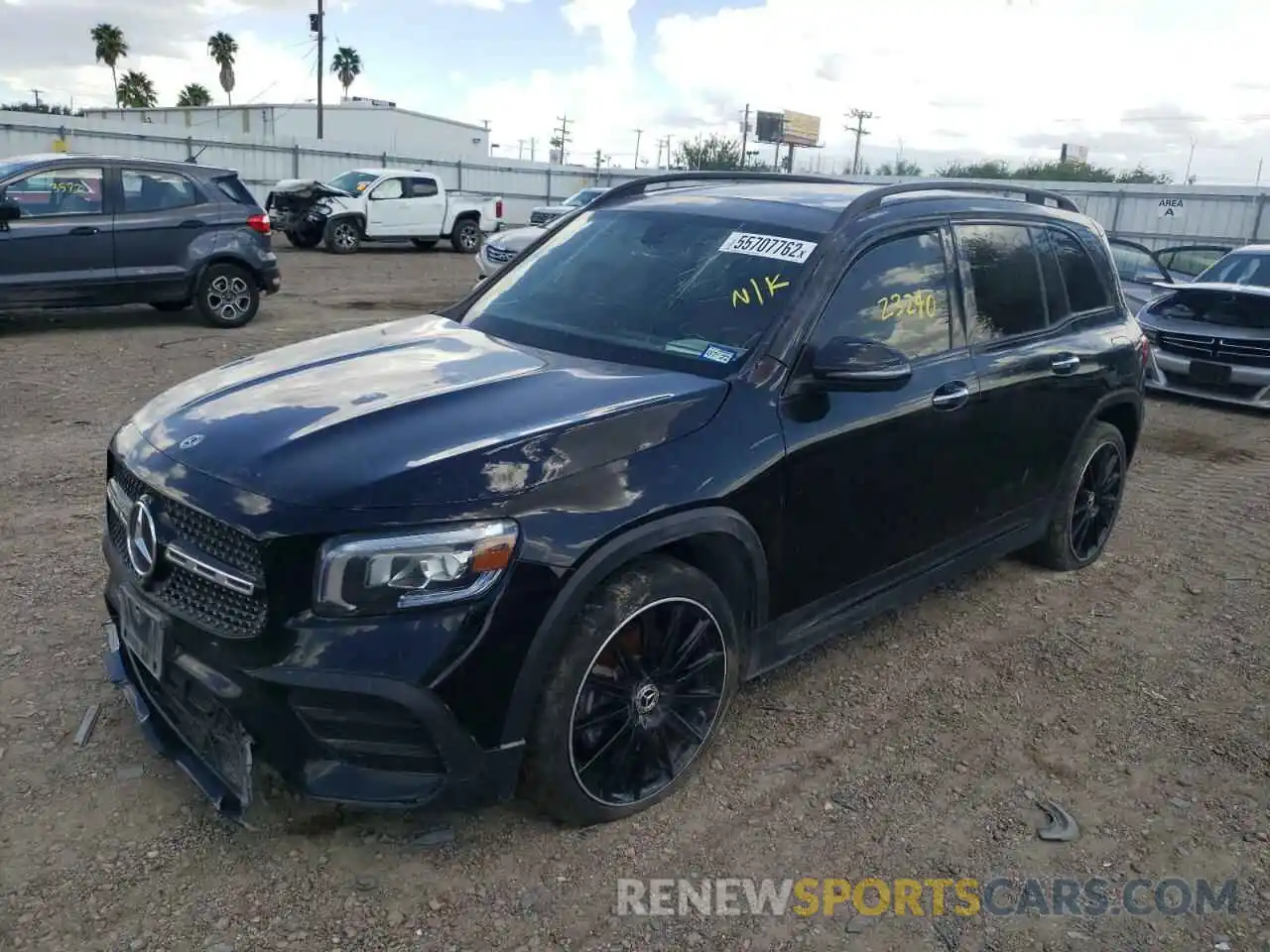 2 Photograph of a damaged car W1N4M4GB4LW049135 MERCEDES-BENZ GLB-CLASS 2020