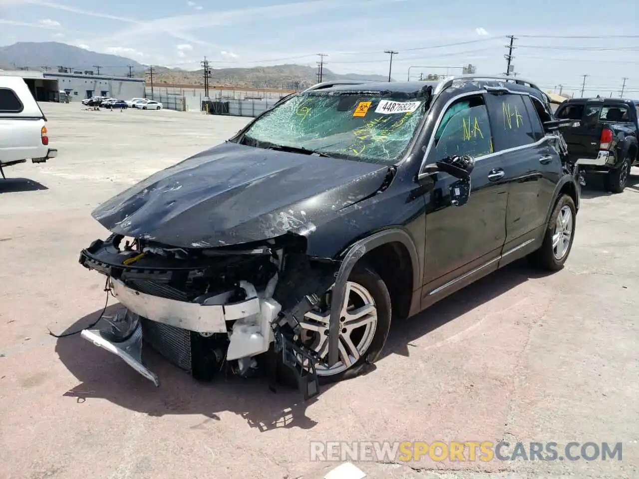 2 Photograph of a damaged car W1N4M4GB5LW025197 MERCEDES-BENZ GLB-CLASS 2020