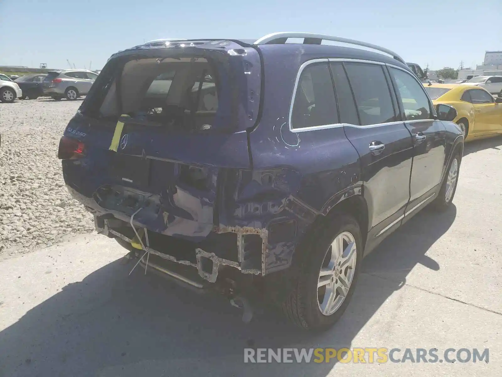 4 Photograph of a damaged car W1N4M4GB6LW034846 MERCEDES-BENZ GLB-CLASS 2020