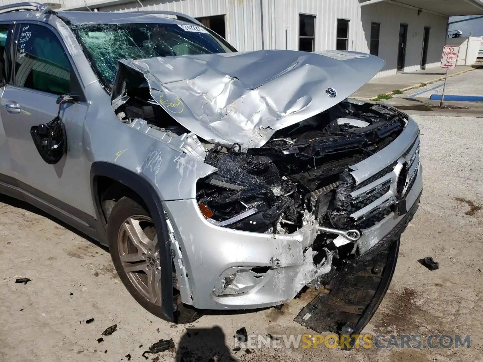 9 Photograph of a damaged car W1N4M4GB9LW020178 MERCEDES-BENZ GLB-CLASS 2020