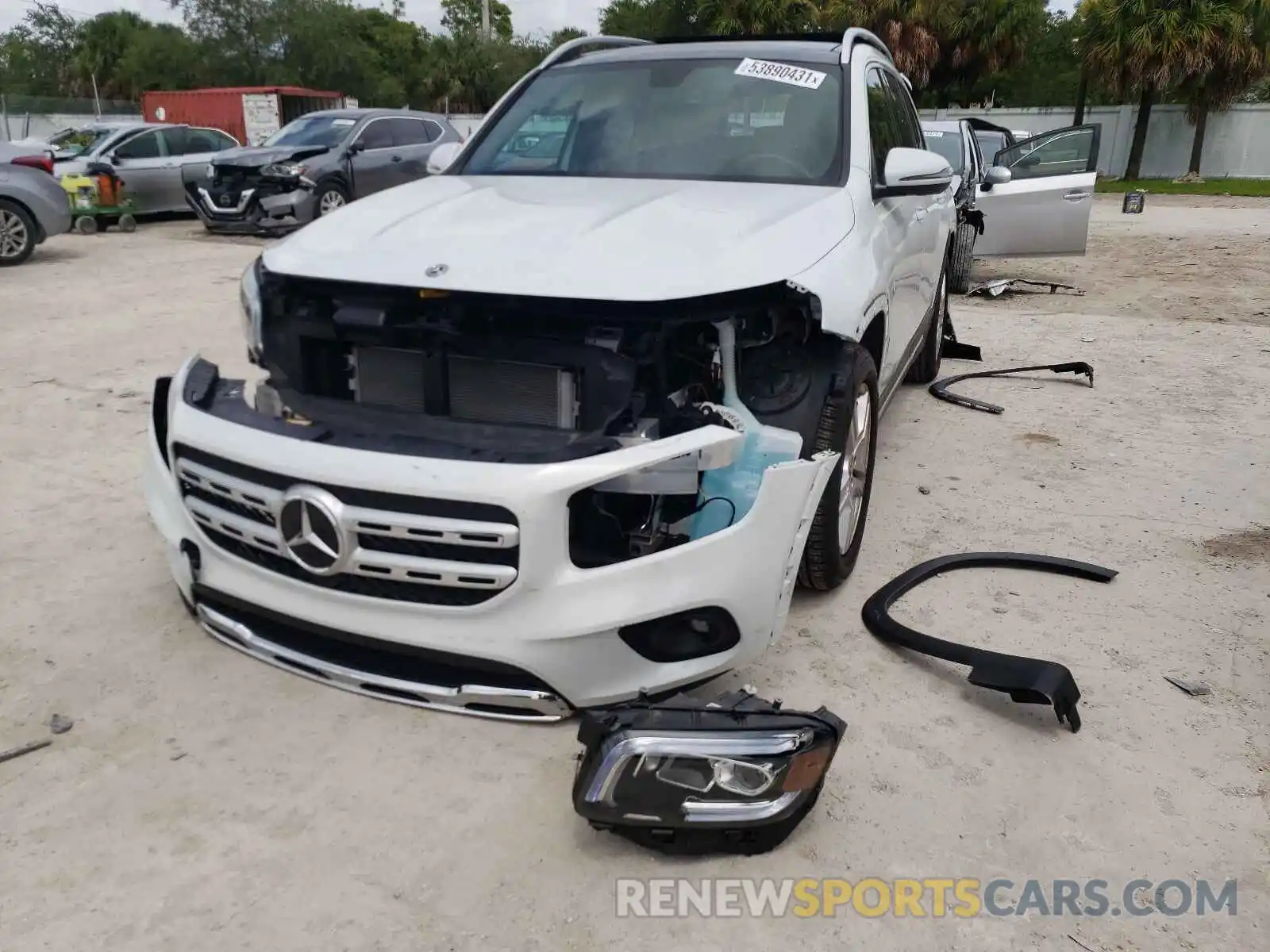 2 Photograph of a damaged car W1N4M4GBXLW028080 MERCEDES-BENZ GLB-CLASS 2020