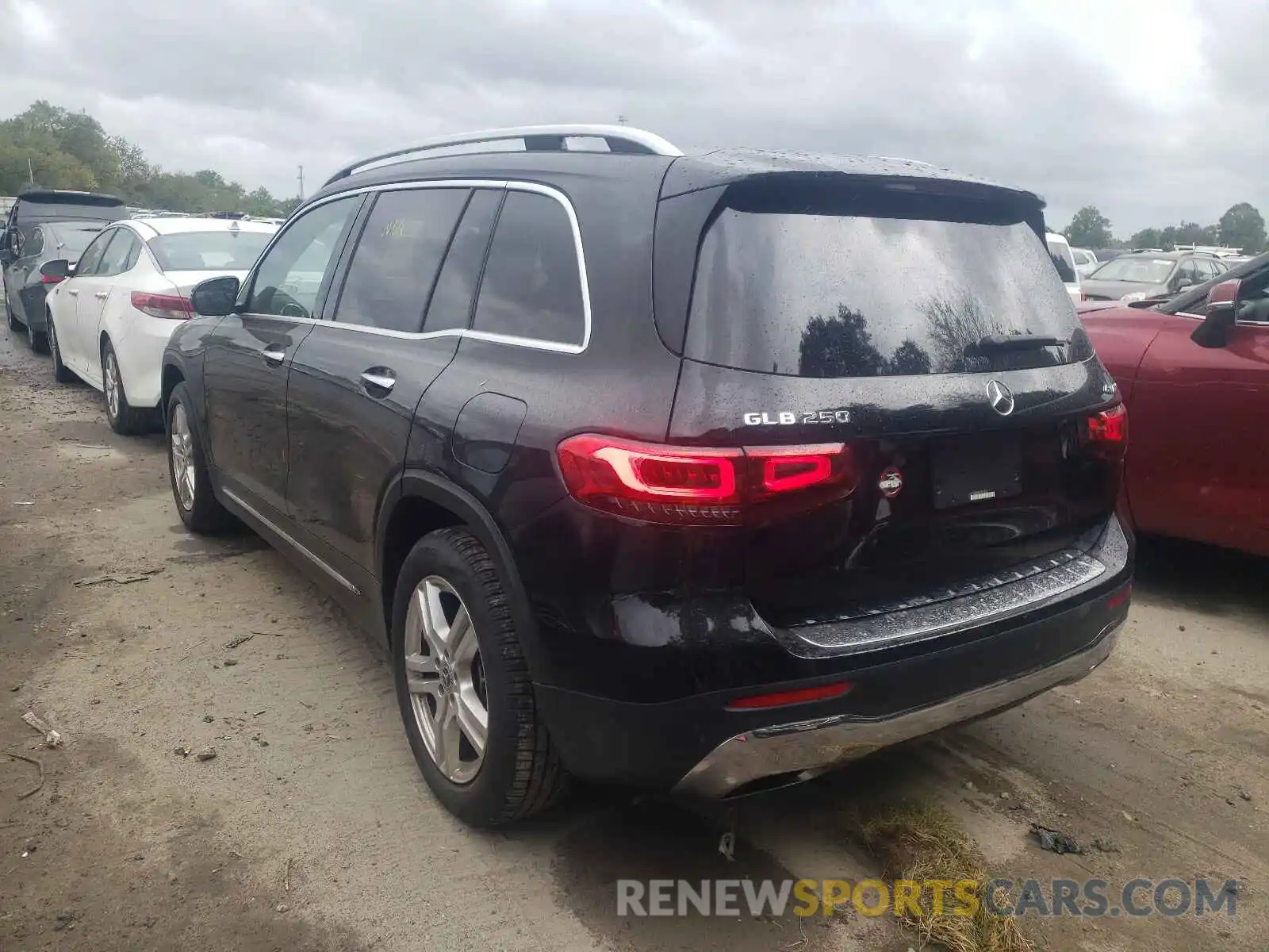 3 Photograph of a damaged car W1N4M4HB0LW023906 MERCEDES-BENZ GLB-CLASS 2020