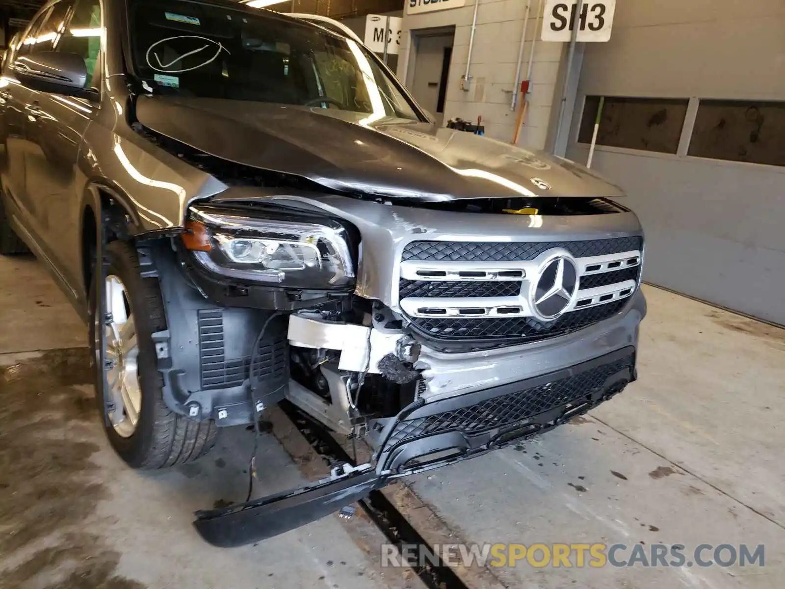 9 Photograph of a damaged car W1N4M4HB1LW045378 MERCEDES-BENZ GLB-CLASS 2020