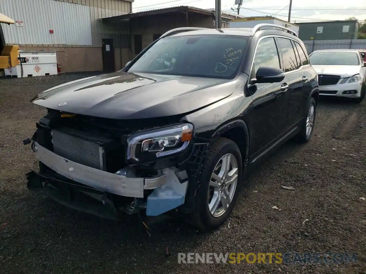 2 Photograph of a damaged car W1N4M4HB1LW069681 MERCEDES-BENZ GLB-CLASS 2020