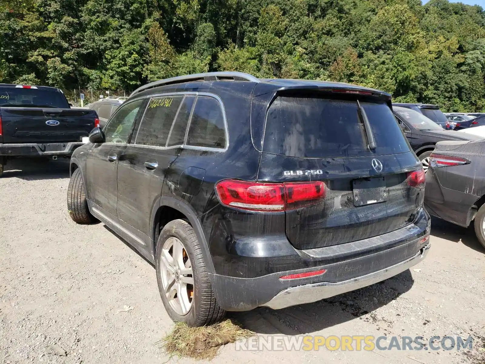 3 Photograph of a damaged car W1N4M4HB2LW023633 MERCEDES-BENZ GLB-CLASS 2020