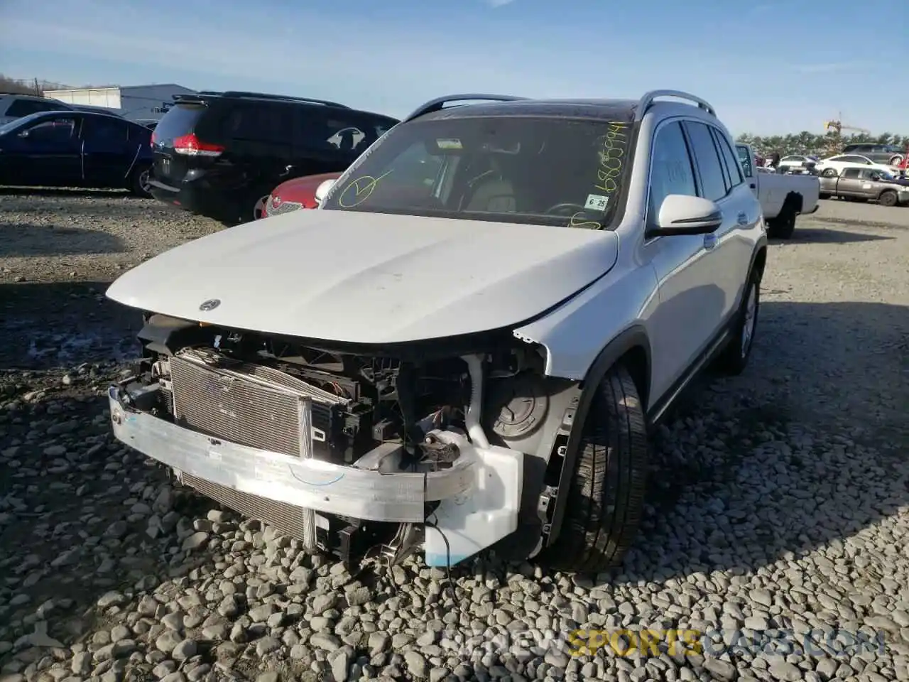 2 Photograph of a damaged car W1N4M4HB3LW026315 MERCEDES-BENZ GLB-CLASS 2020