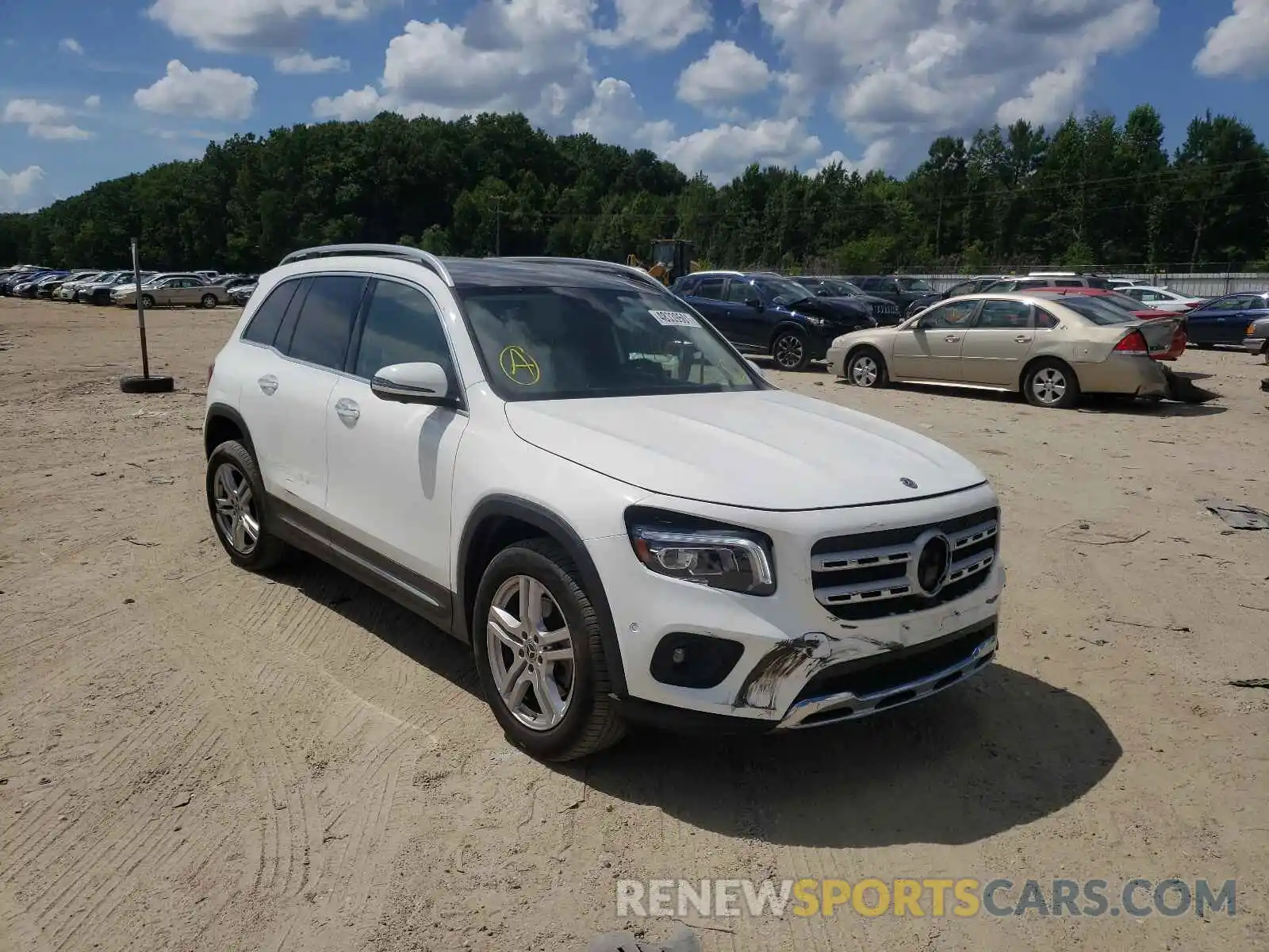 1 Photograph of a damaged car W1N4M4HB4LW025206 MERCEDES-BENZ GLB-CLASS 2020