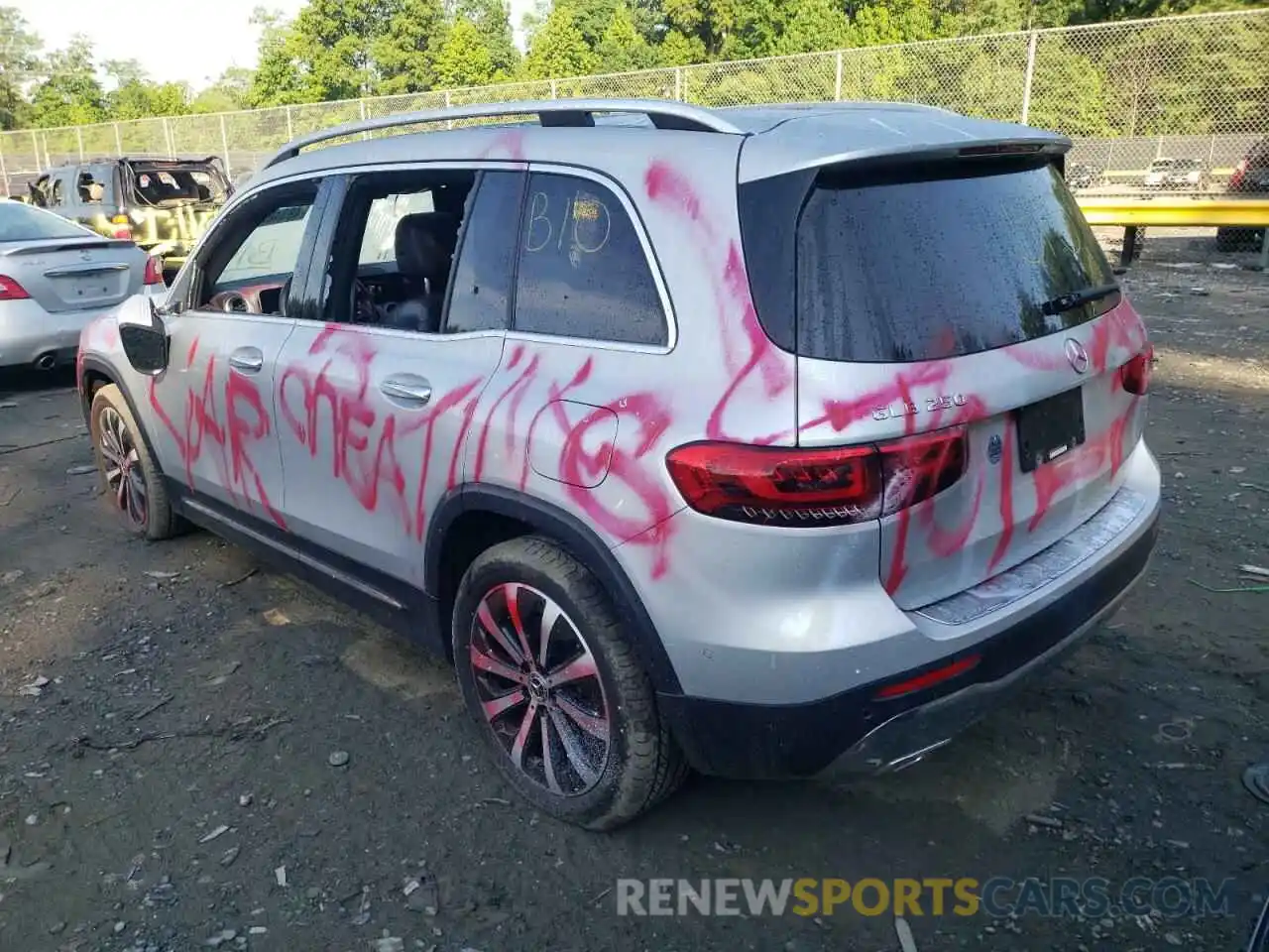 3 Photograph of a damaged car W1N4M4HB4LW032625 MERCEDES-BENZ GLB-CLASS 2020