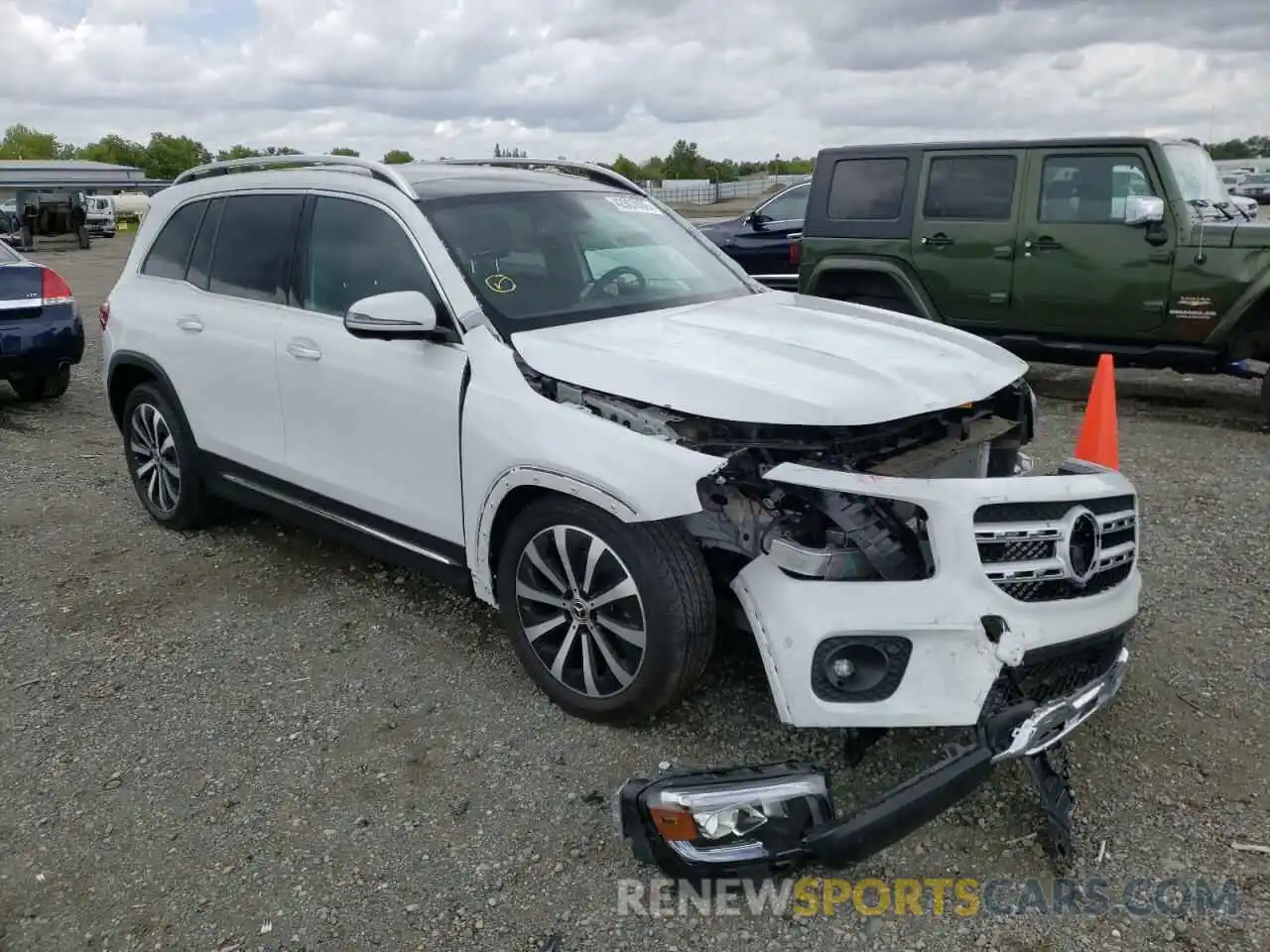 1 Photograph of a damaged car W1N4M4HB6LW020007 MERCEDES-BENZ GLB-CLASS 2020