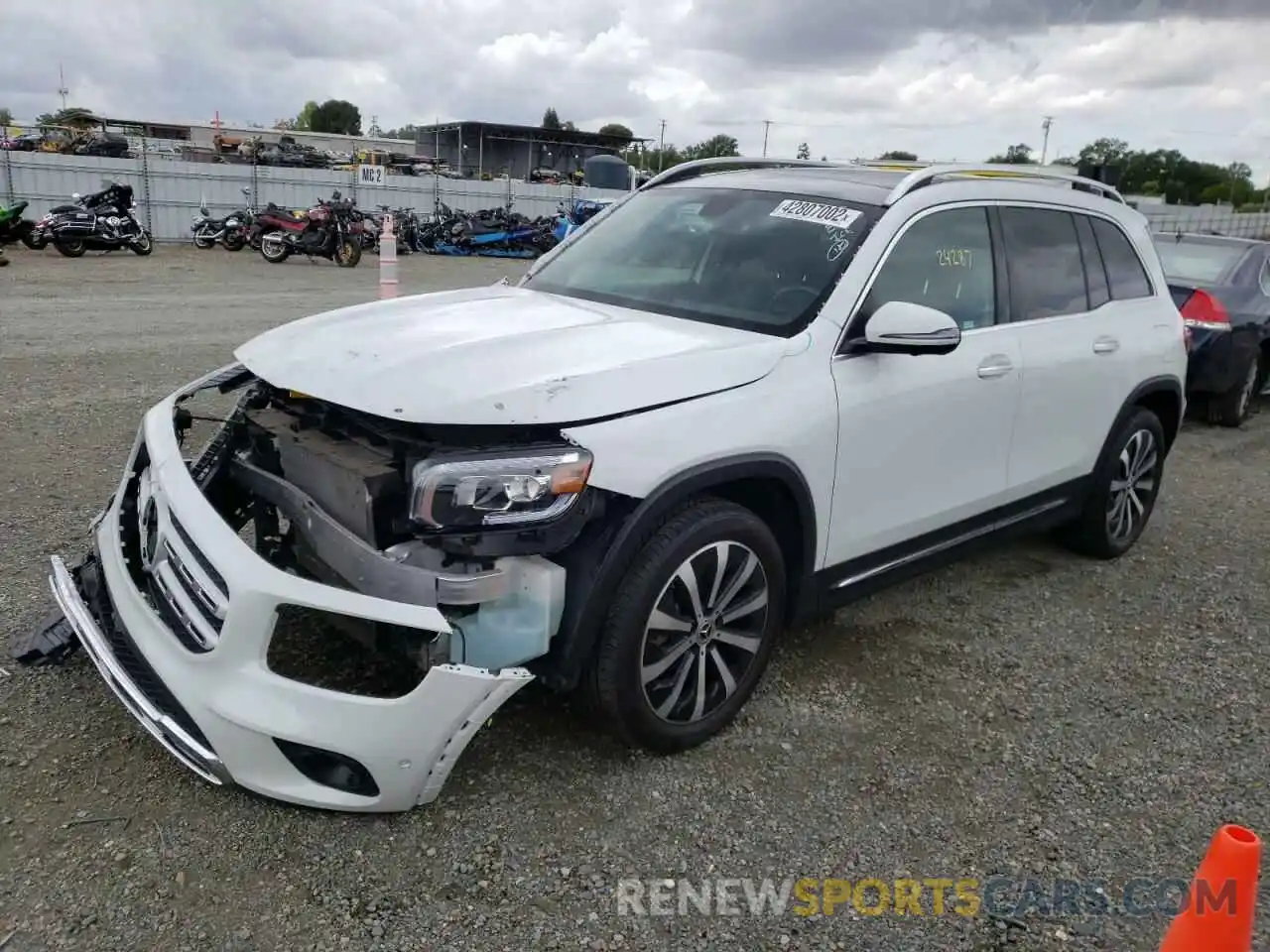 2 Photograph of a damaged car W1N4M4HB6LW020007 MERCEDES-BENZ GLB-CLASS 2020